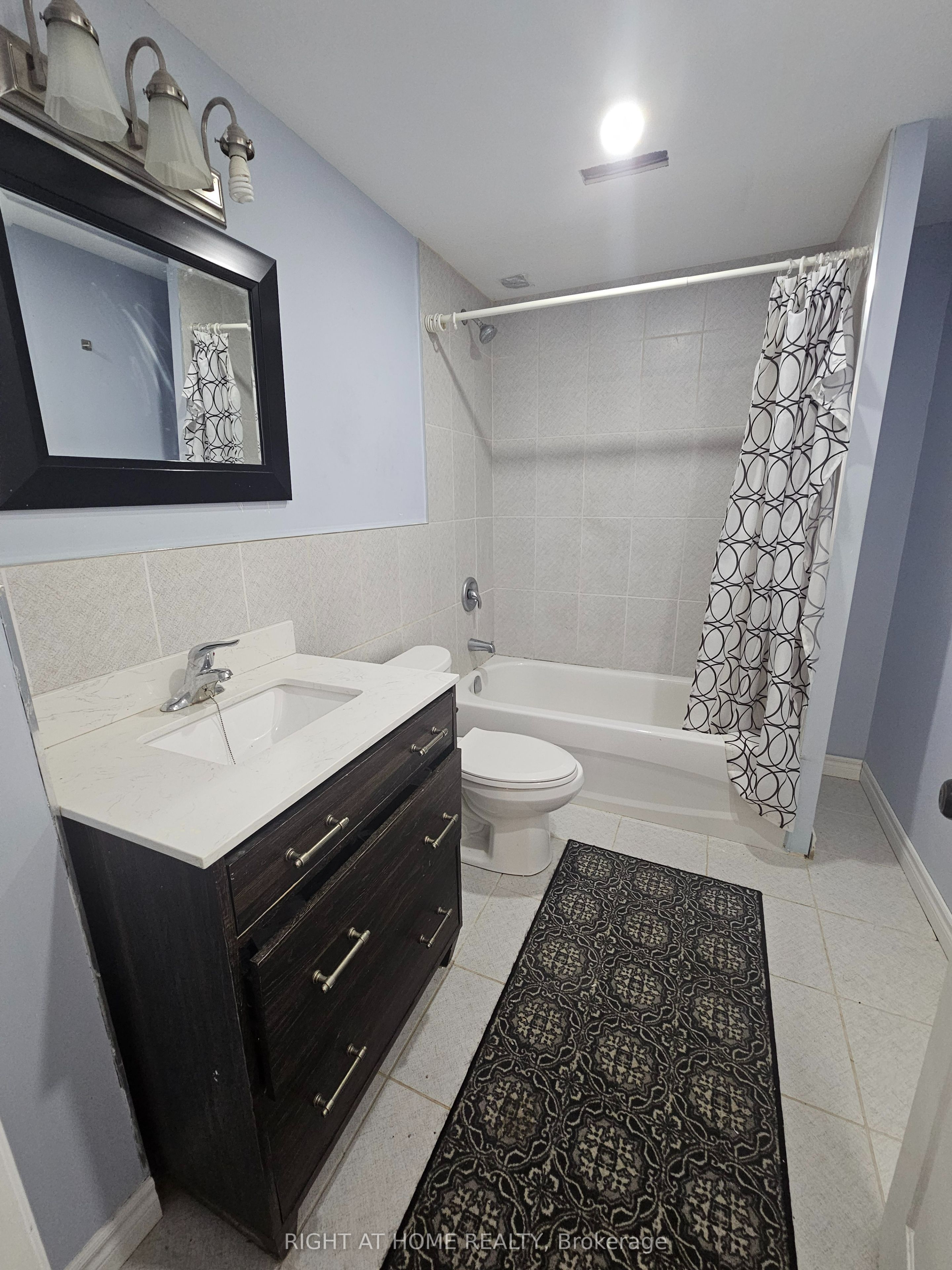 36 Peacock Crescent Property Photo 6