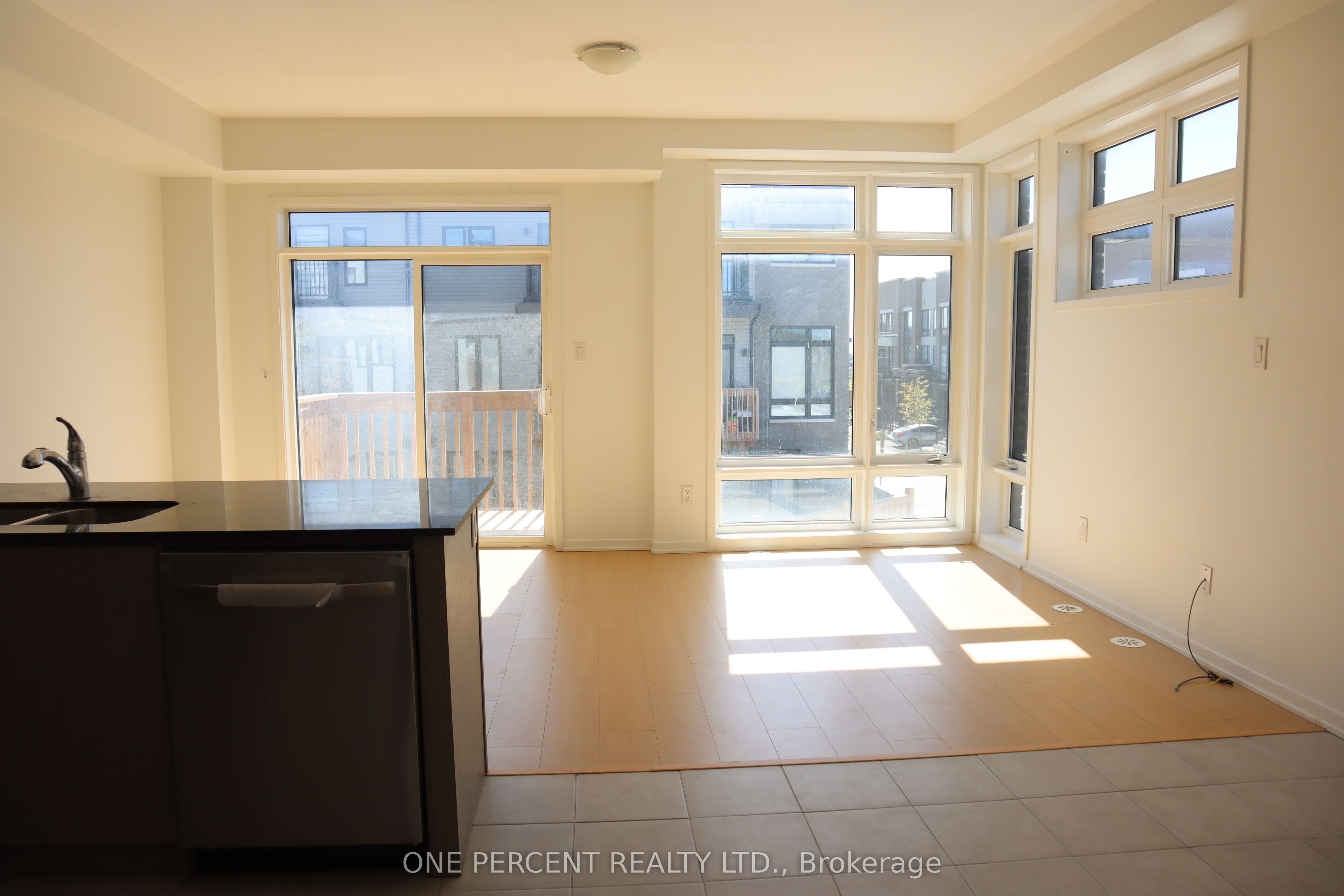 743 Stanstead Path Property Photo 10