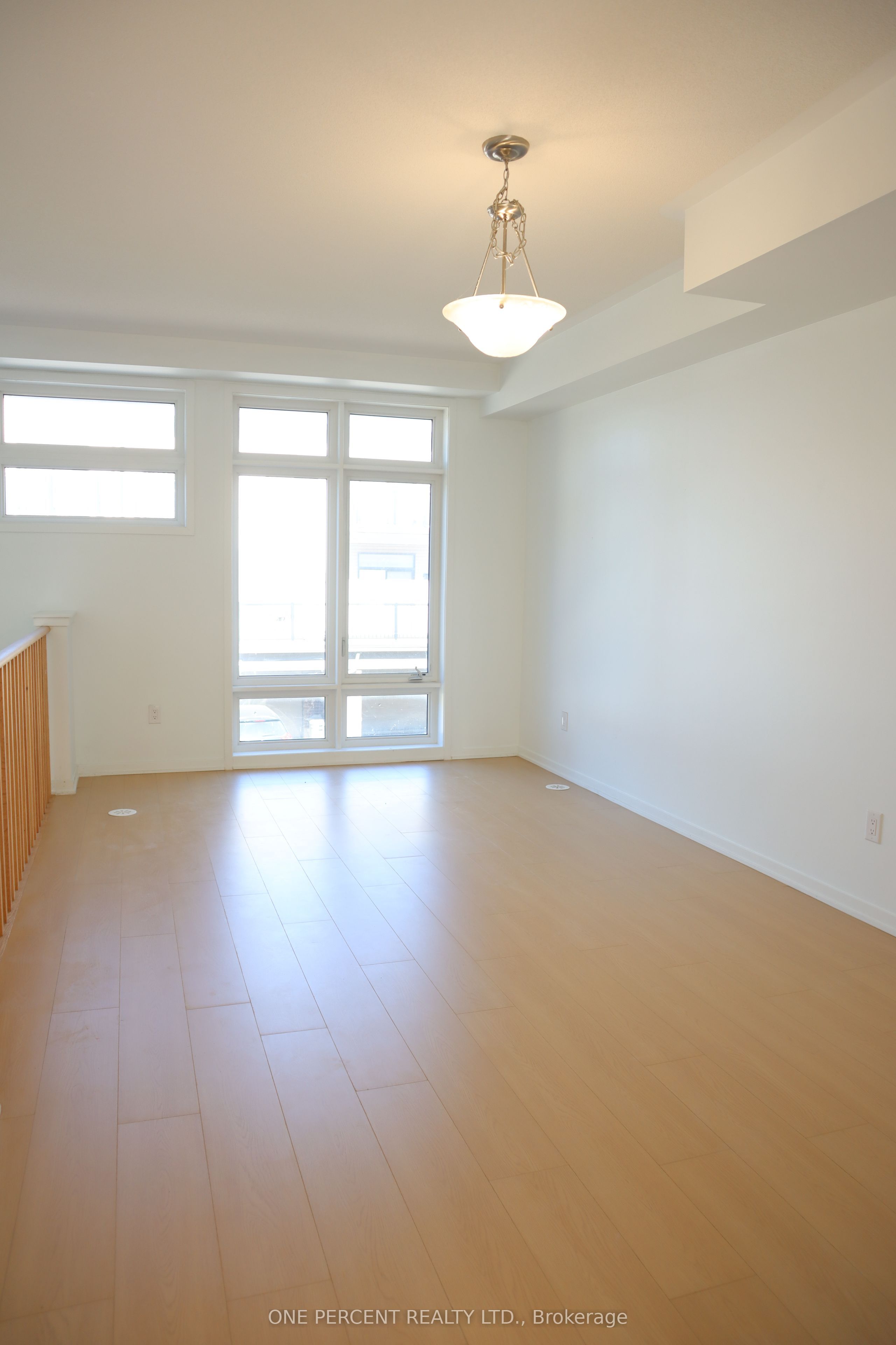 743 Stanstead Path Property Photo 15