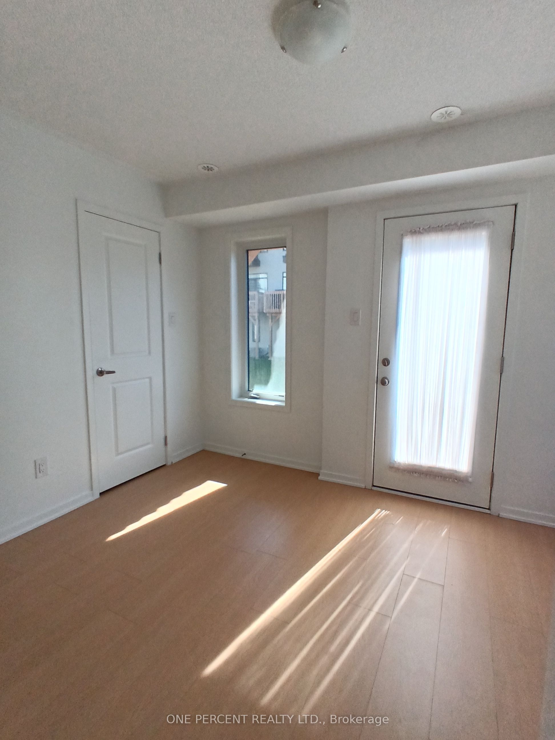 743 Stanstead Path Property Photo 25
