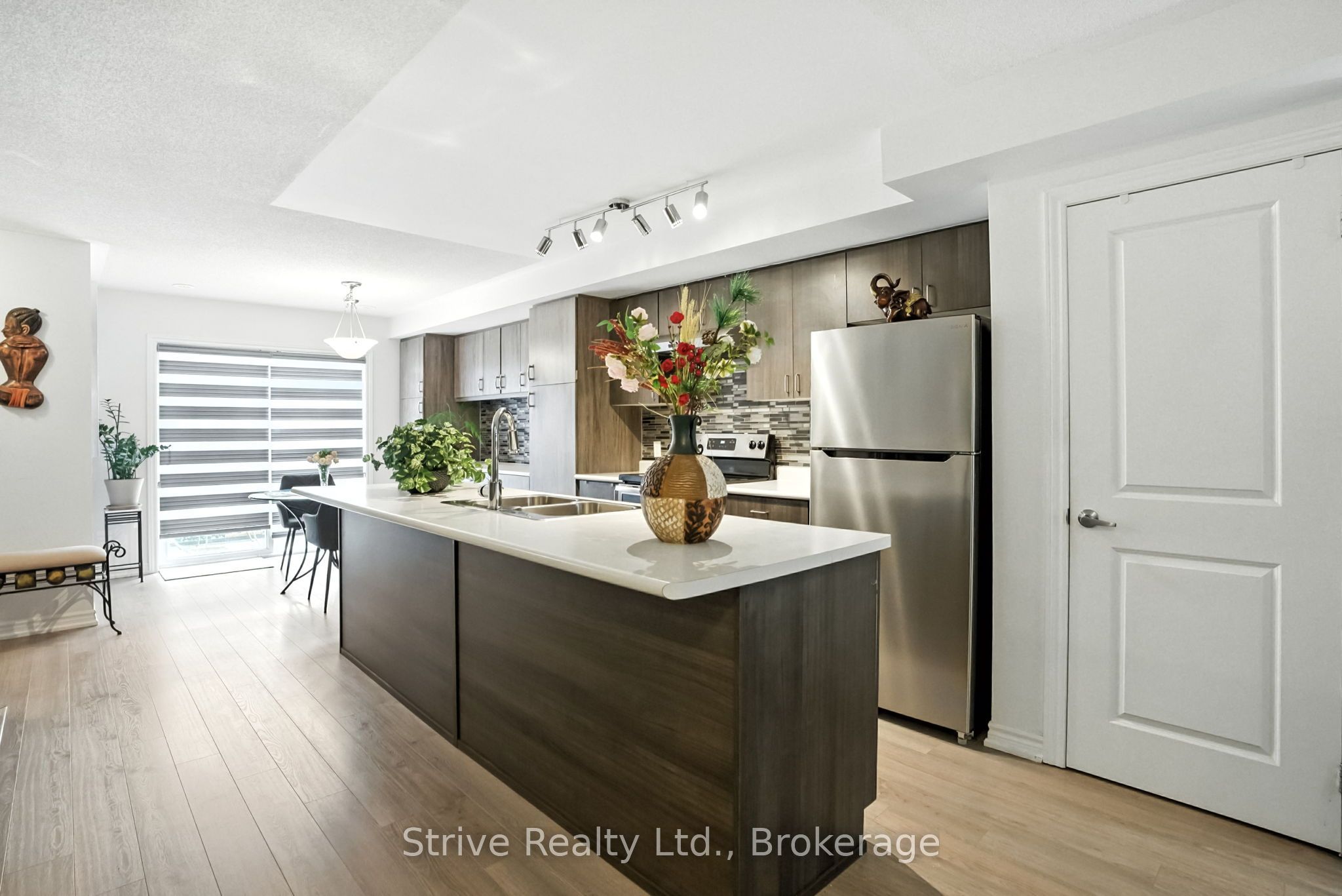 2500 Hill Rise Court 68 Property Photo 18