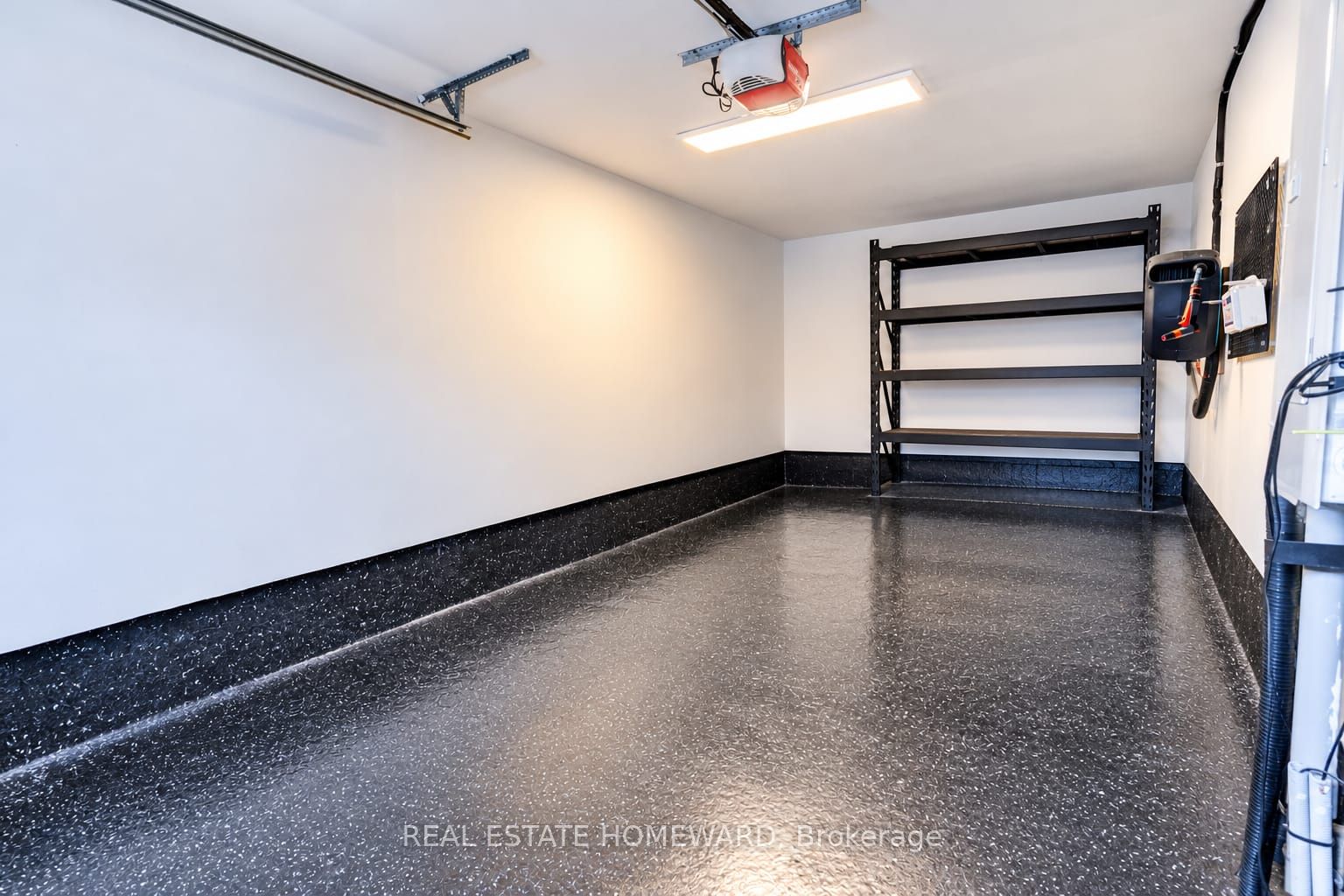 28 Goldeye Street Property Photo 23