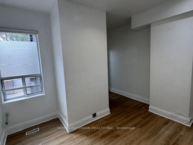 864 Broadview Avenue Unit C Property Photo 6