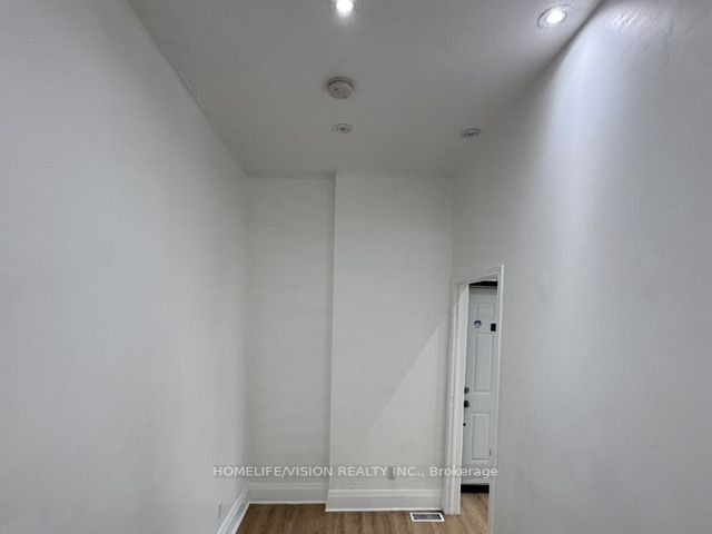 864 Broadview Avenue Unit C Property Photo 8