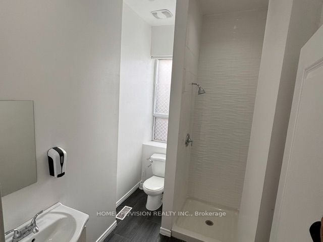 864 Broadview Avenue Unit C Property Photo 12