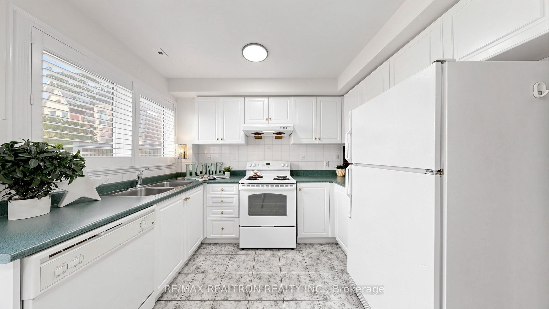 28 Rosebank Drive 610 Property Photo 14