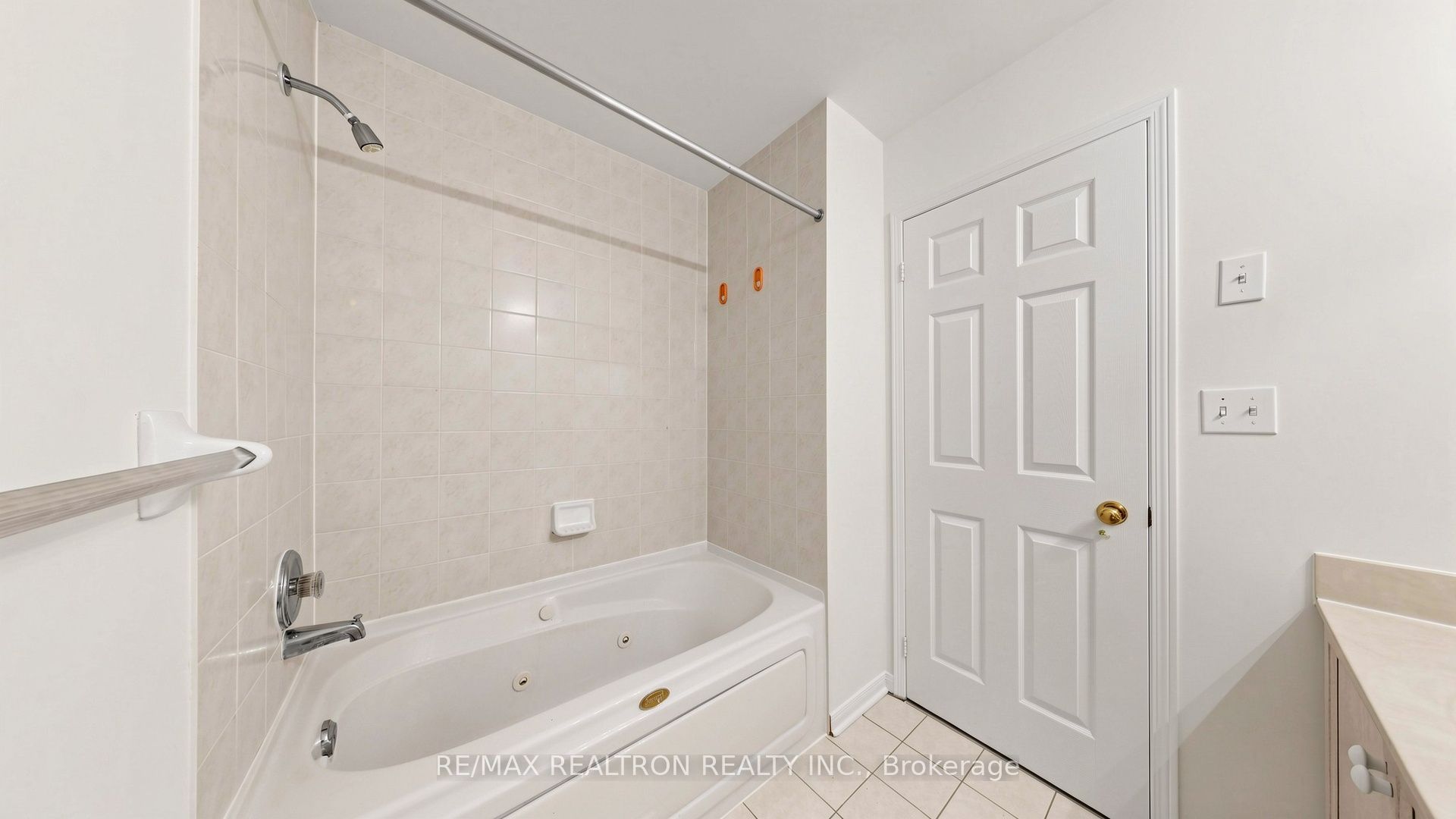 28 Rosebank Drive 610 Property Photo 38