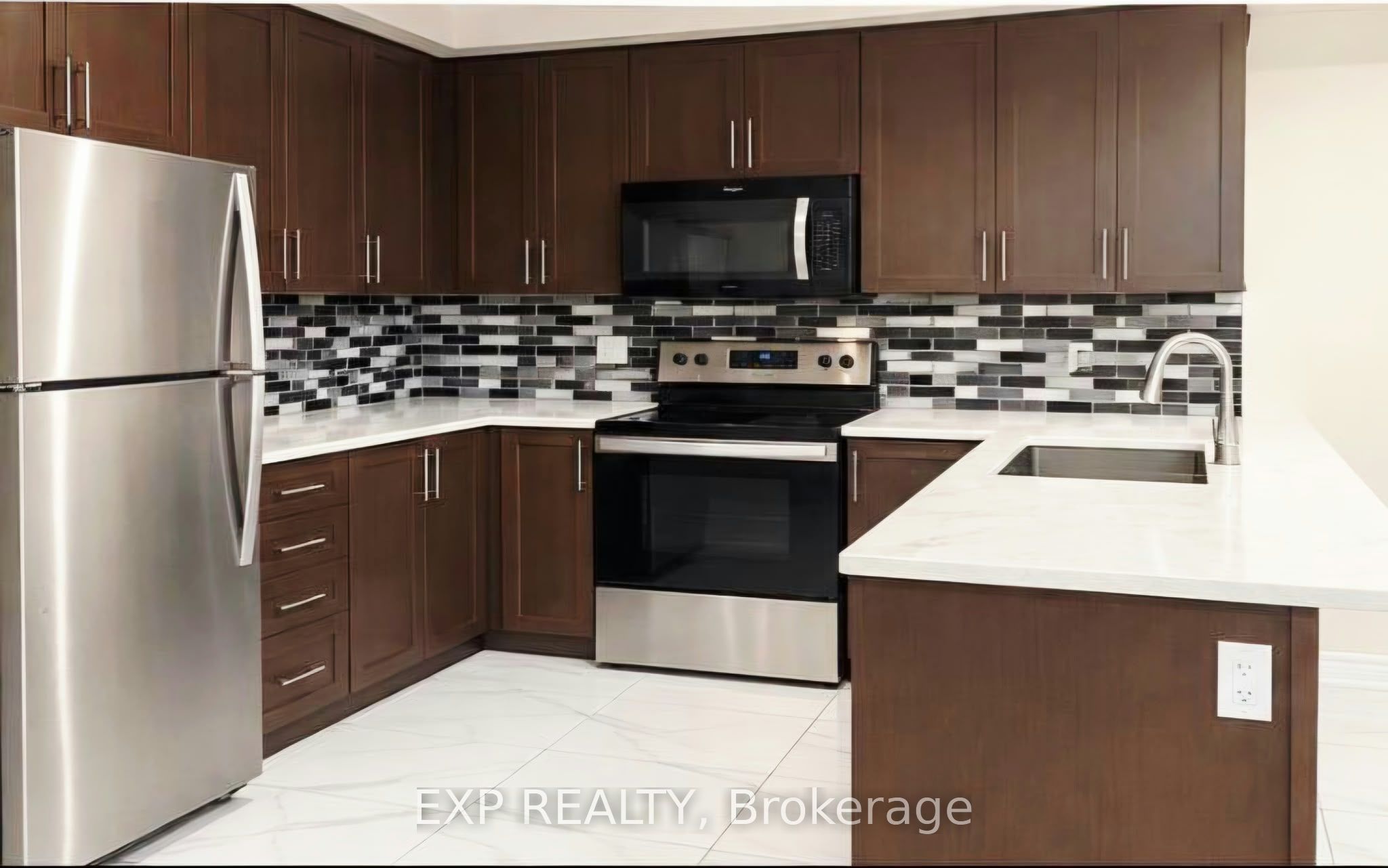 10 Waterstone Way Property Photo 1