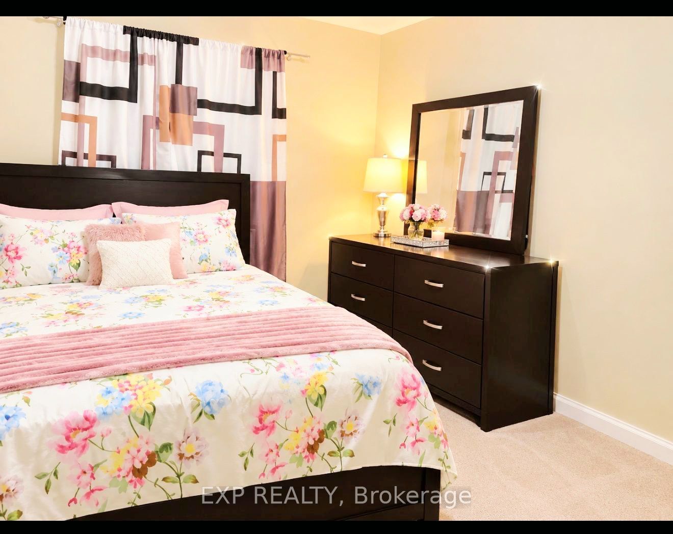10 Waterstone Way Property Photo 6
