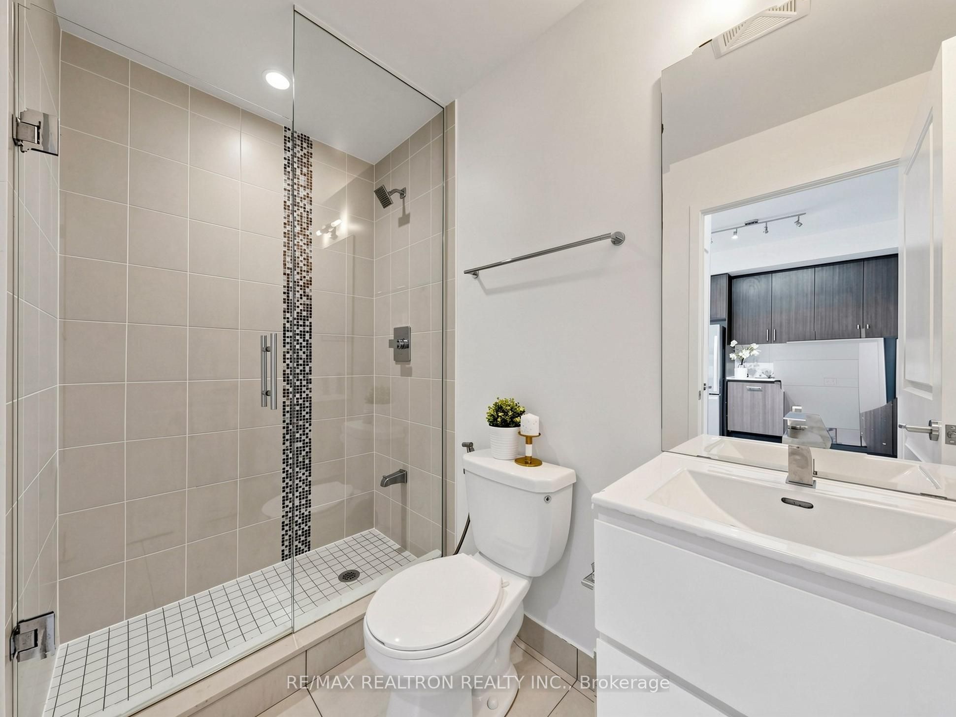 195 Bonis Avenue 304 Property Photo 27