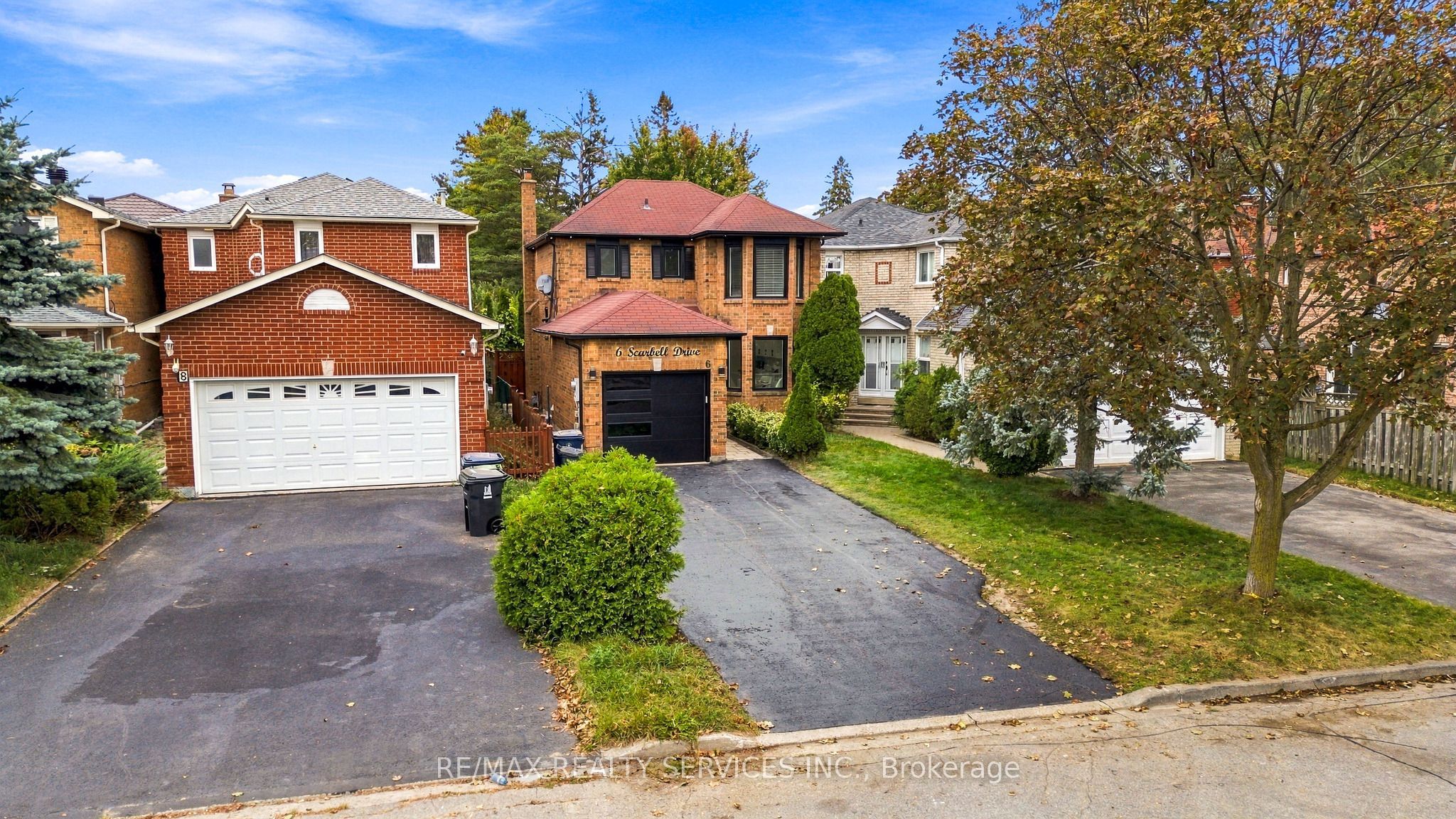 6 Scarbell Drive Property Photo 4