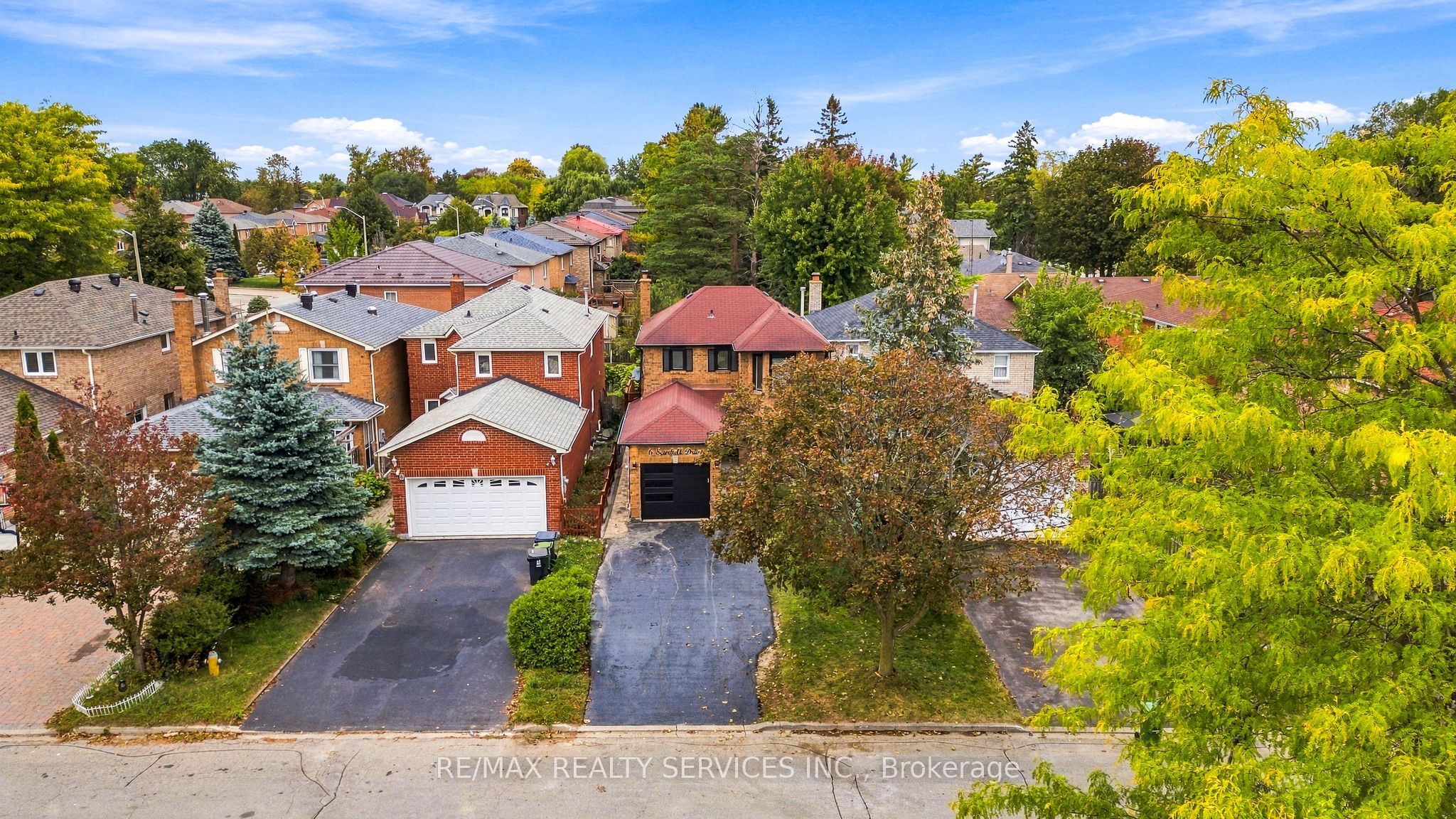 6 Scarbell Drive Property Photo 5