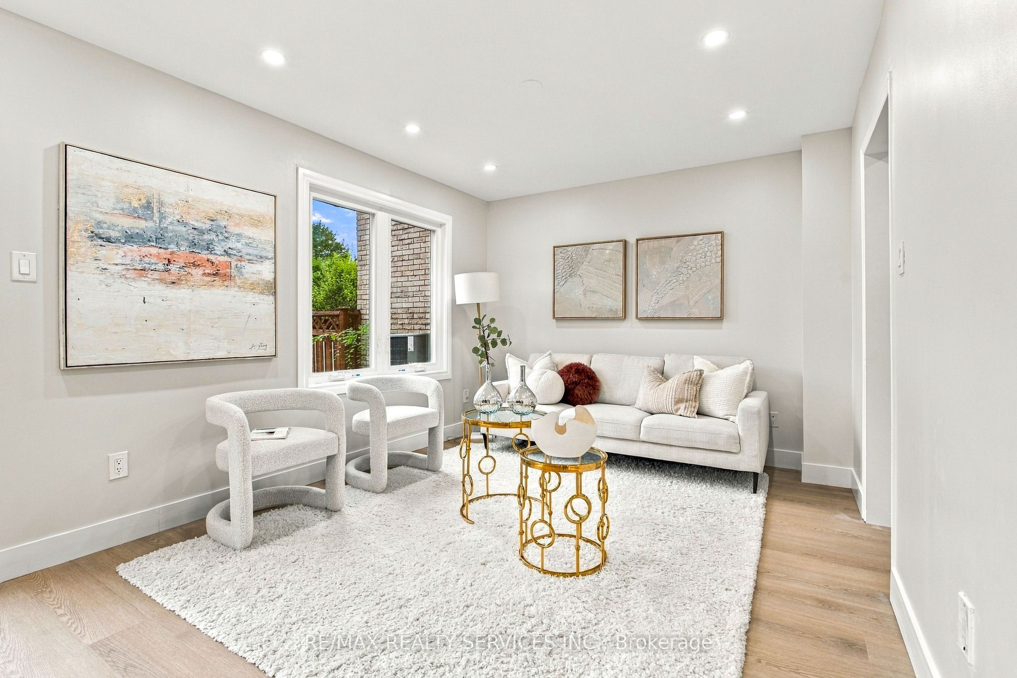 6 Scarbell Drive Property Photo 13