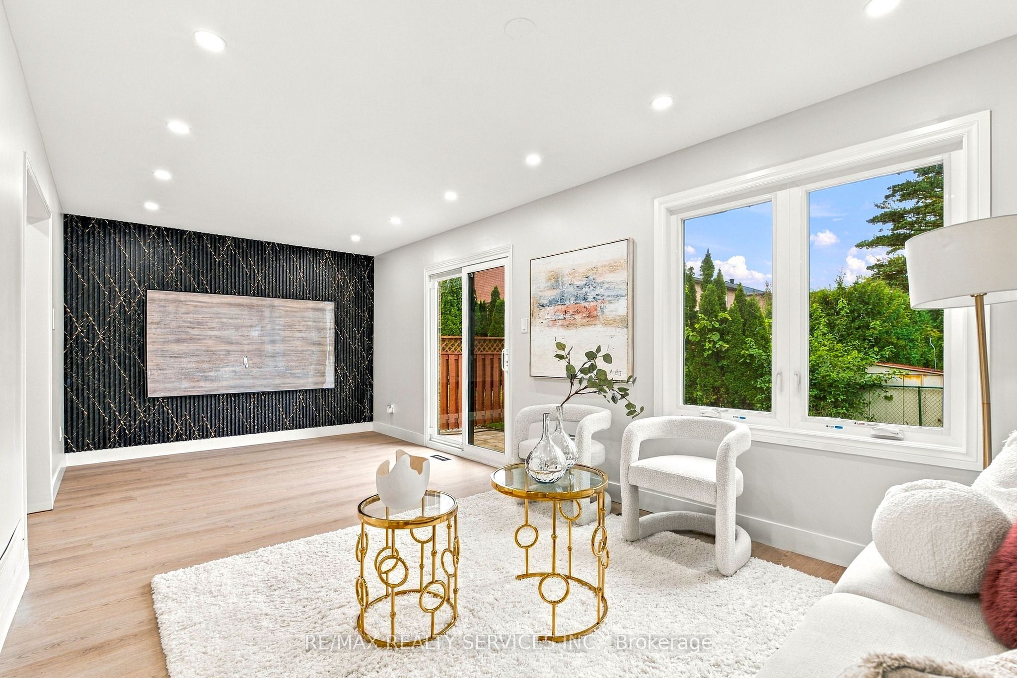 6 Scarbell Drive Property Photo 15