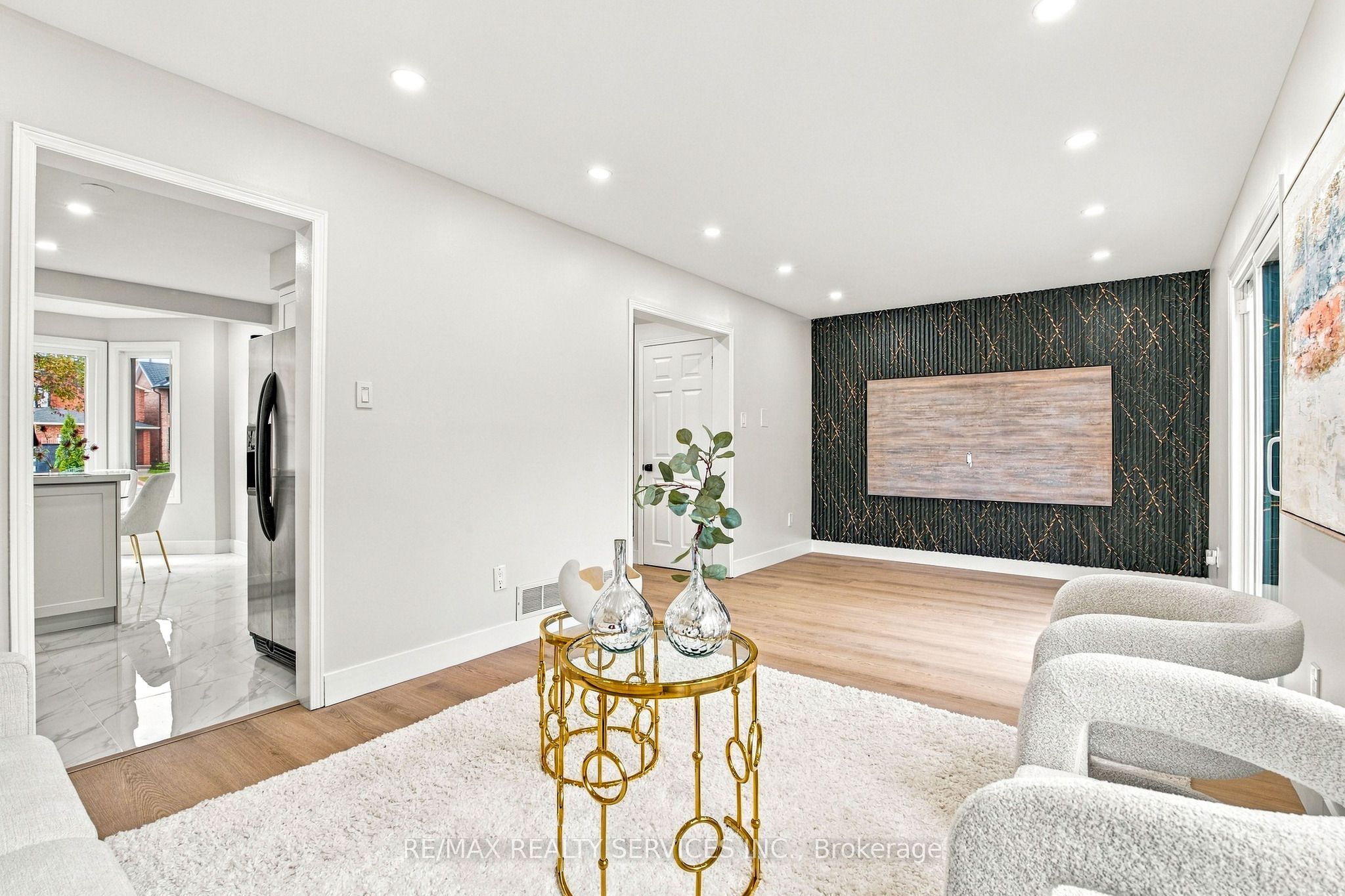 6 Scarbell Drive Property Photo 17
