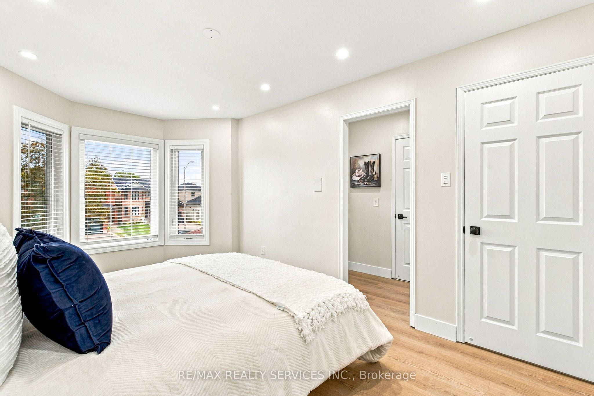 6 Scarbell Drive Property Photo 24