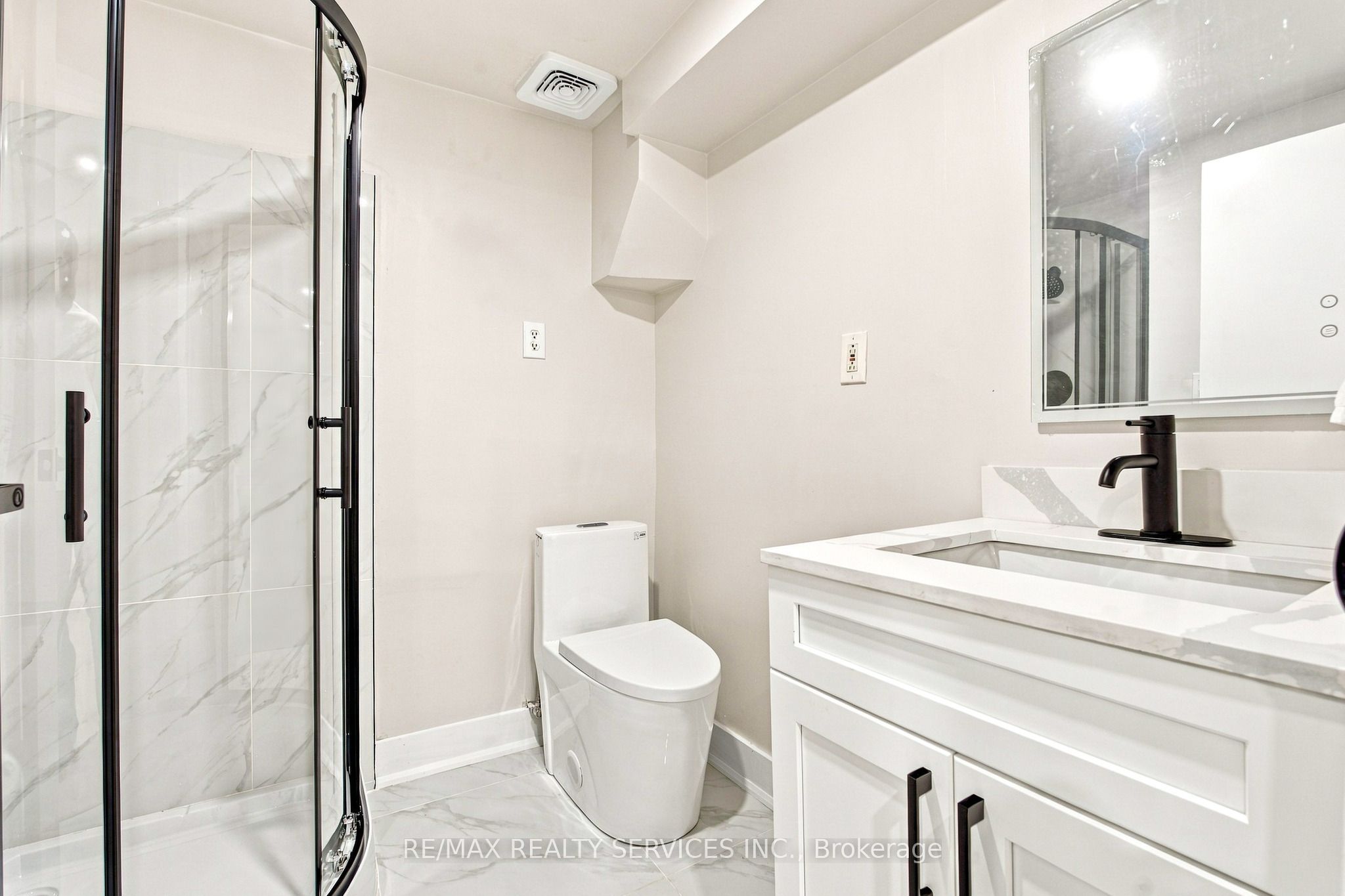 6 Scarbell Drive Property Photo 32
