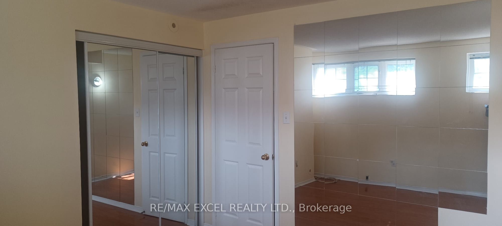 42 Pinery Trail 2 Property Photo 12