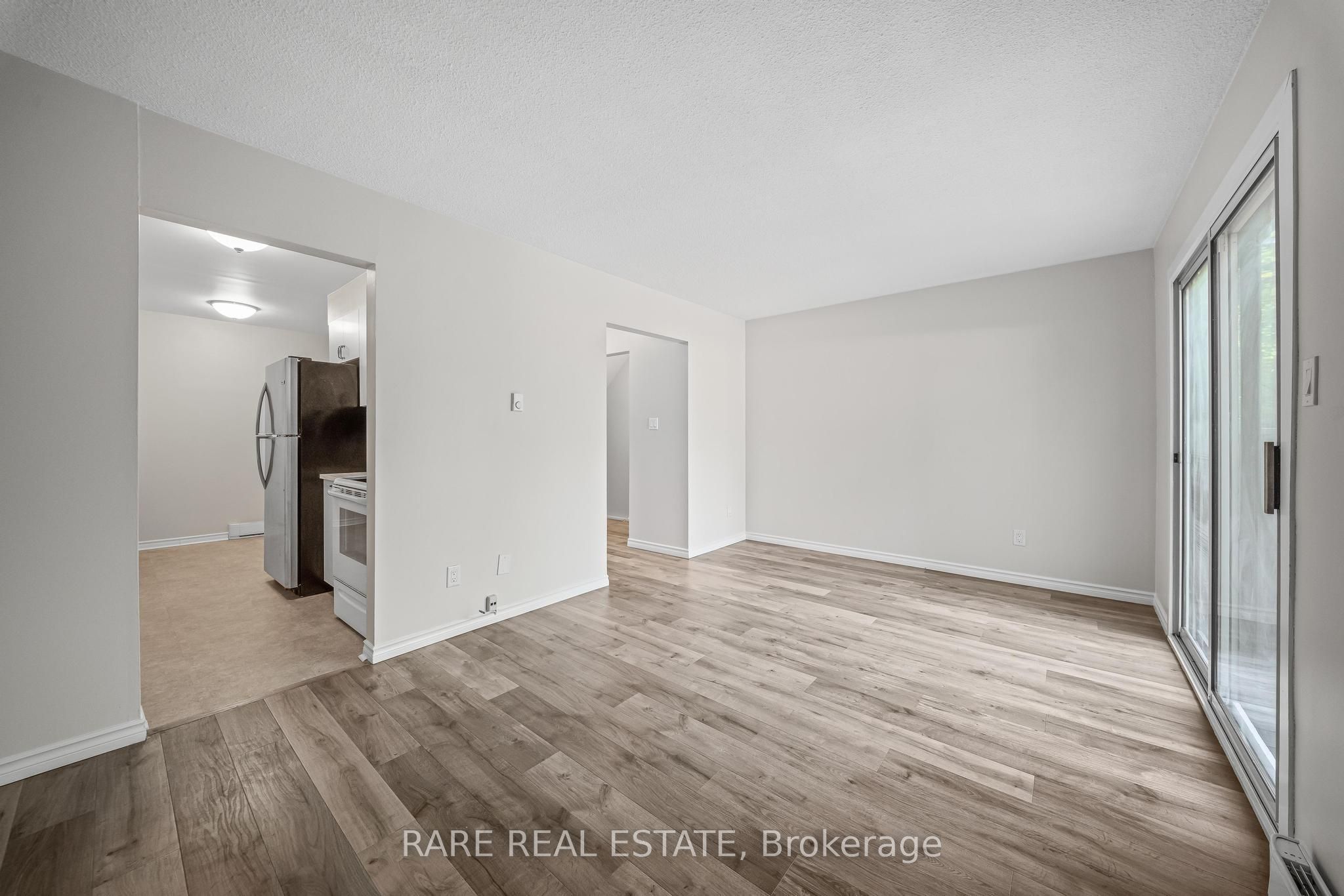 221 Ormond Drive 18 Property Photo 7