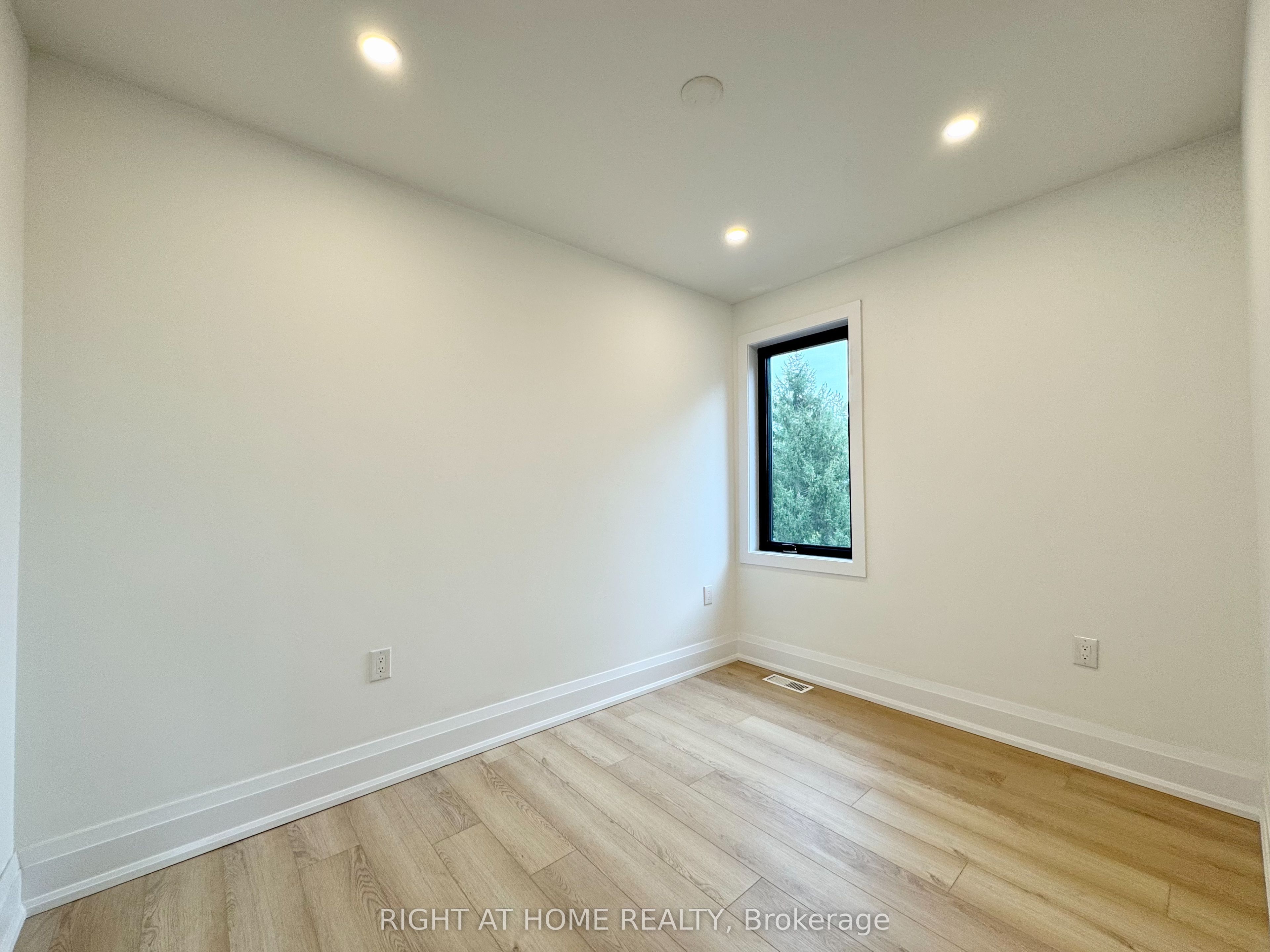 151 Gledhill Avenue #3 Property Photo 11