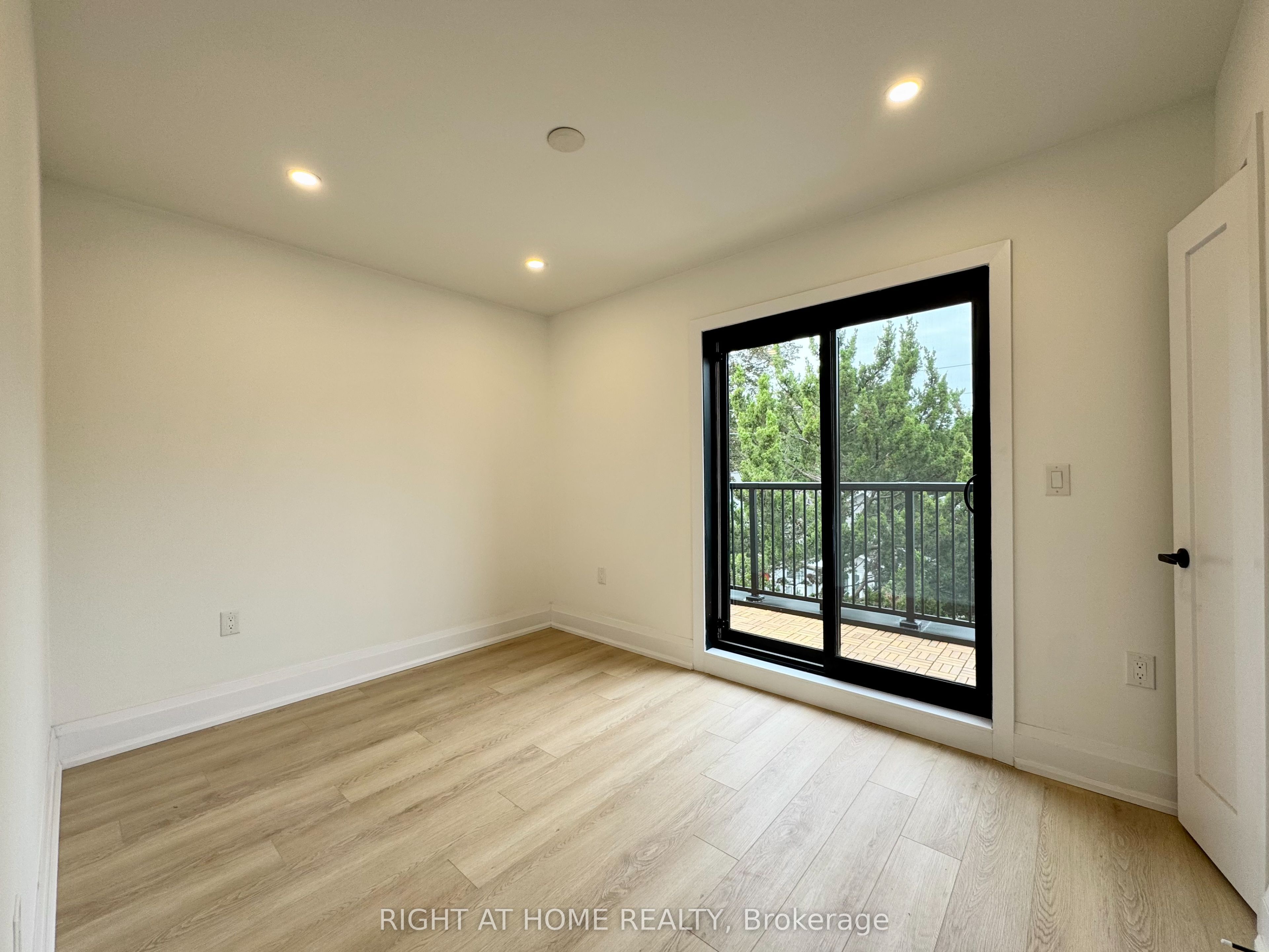 151 Gledhill Avenue #3 Property Photo 13