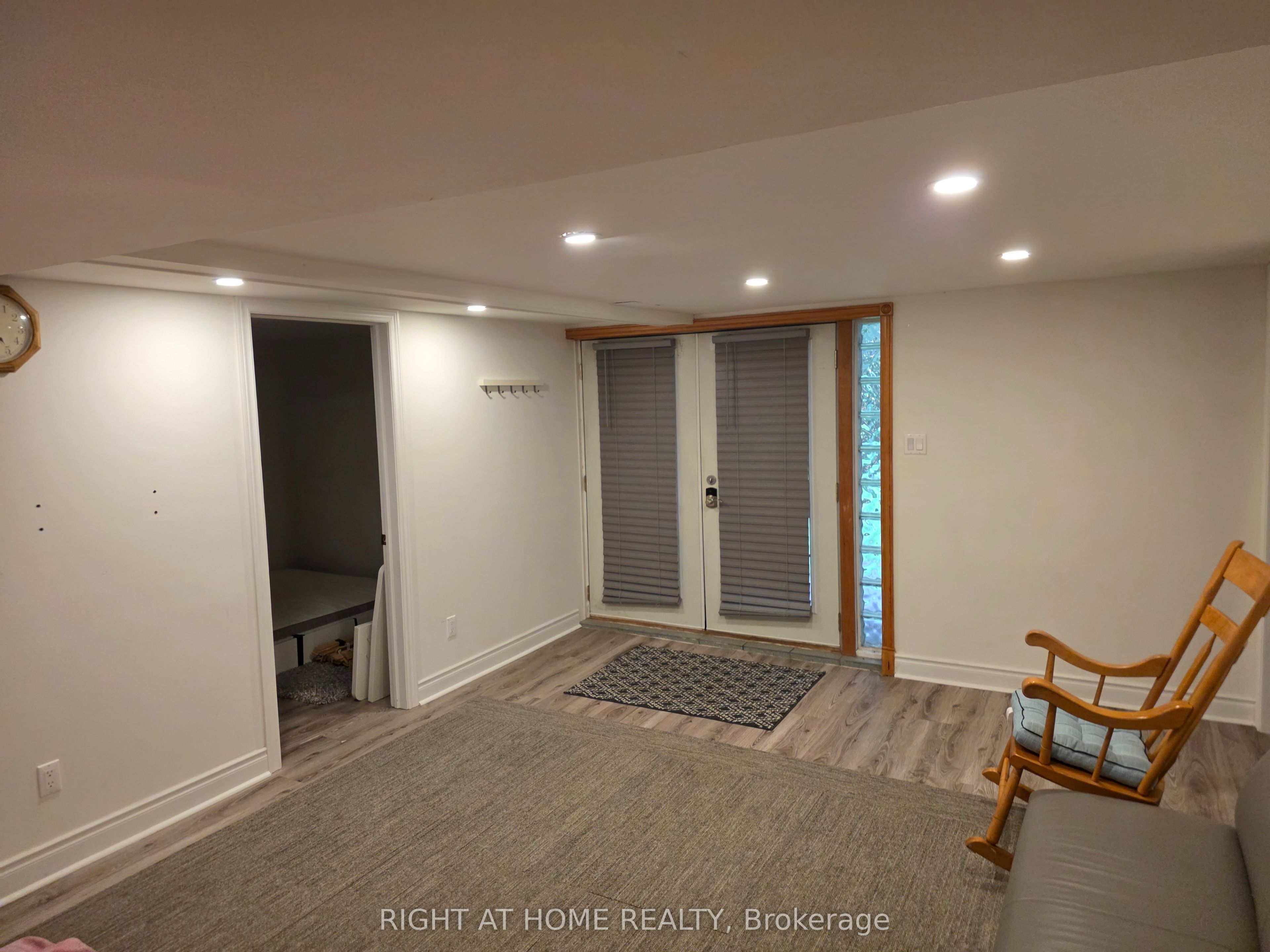 131 Thicketwood Drive Property Photo 5