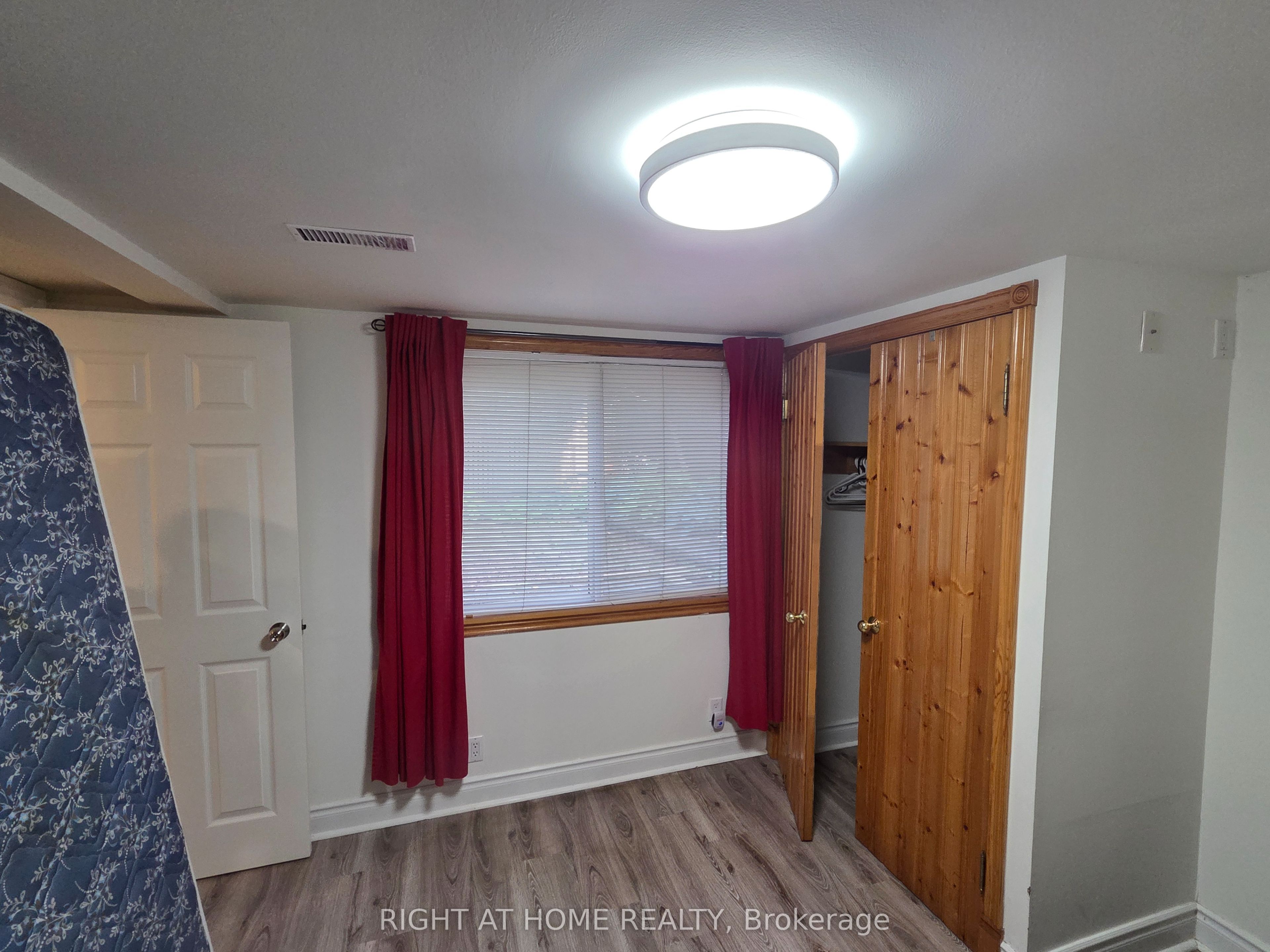 131 Thicketwood Drive Property Photo 7