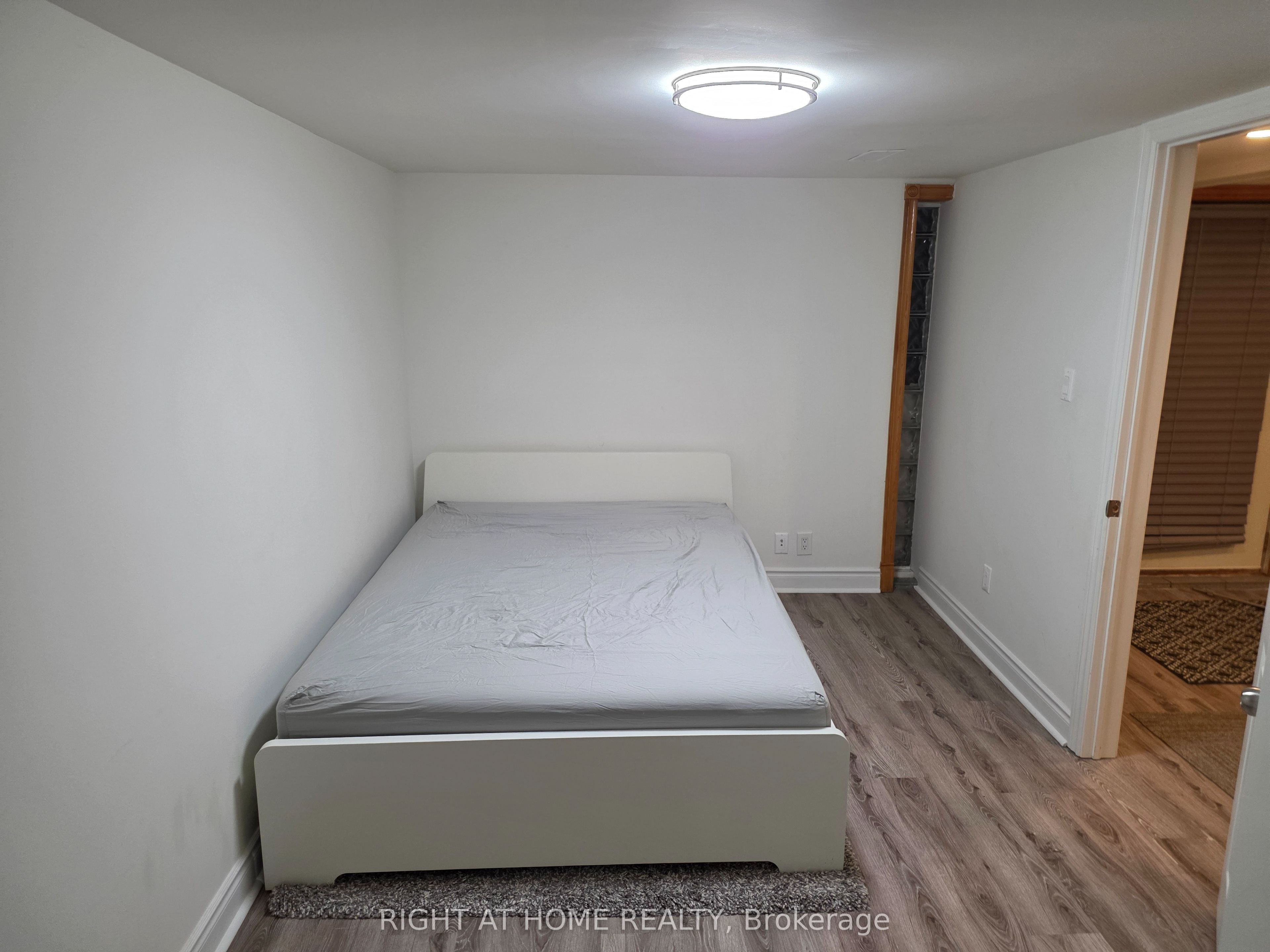 131 Thicketwood Drive Property Photo 10