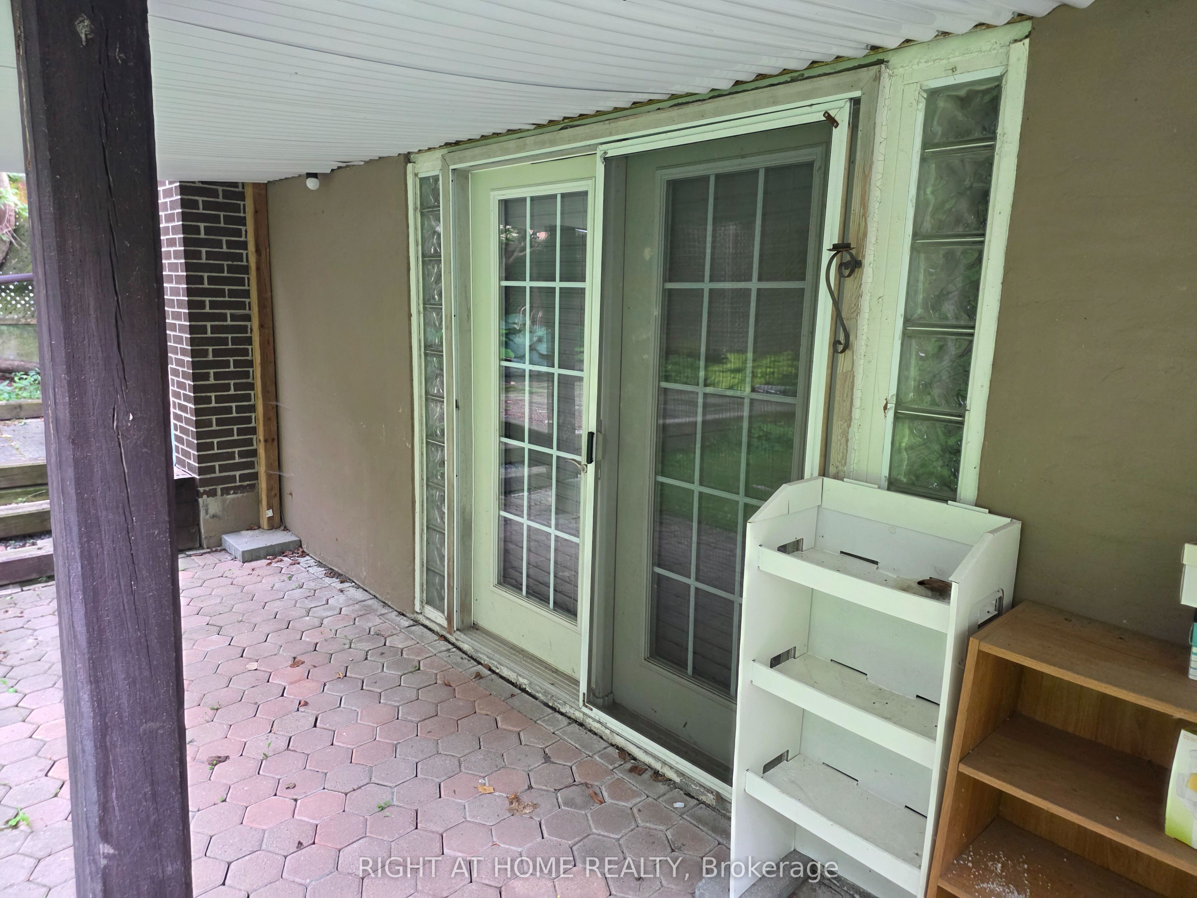 131 Thicketwood Drive Property Photo 13