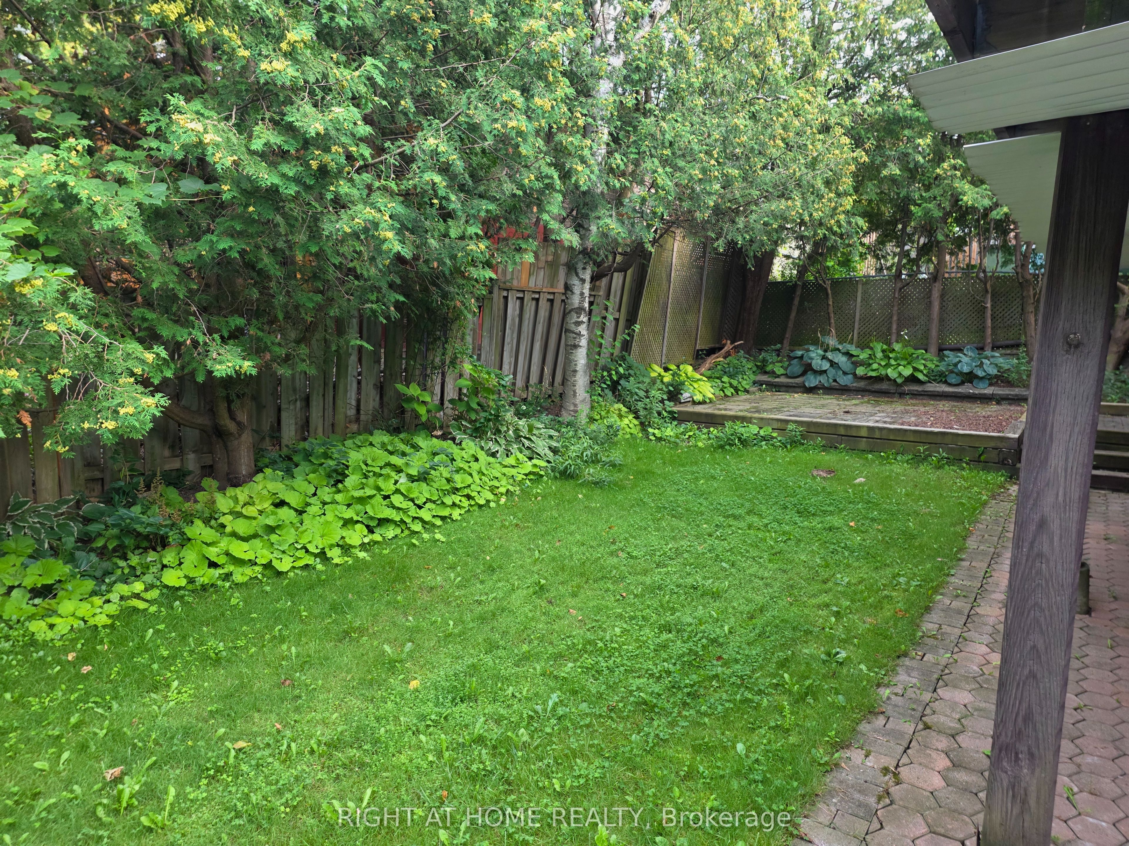 131 Thicketwood Drive Property Photo 14
