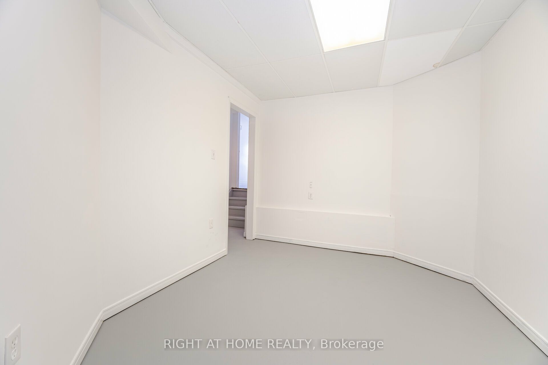1995 Pinegrove Avenue 13 Property Photo 33