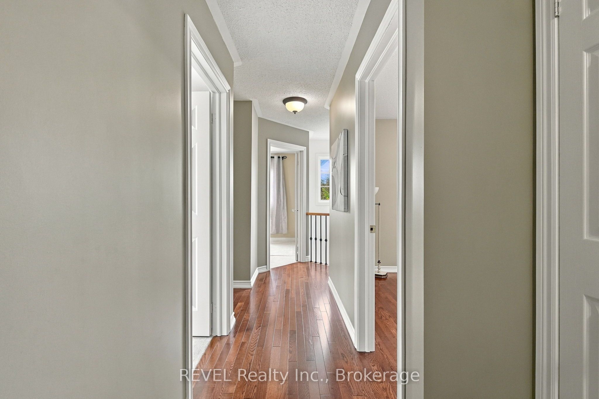 2097 Stornoway Street Property Photo 18