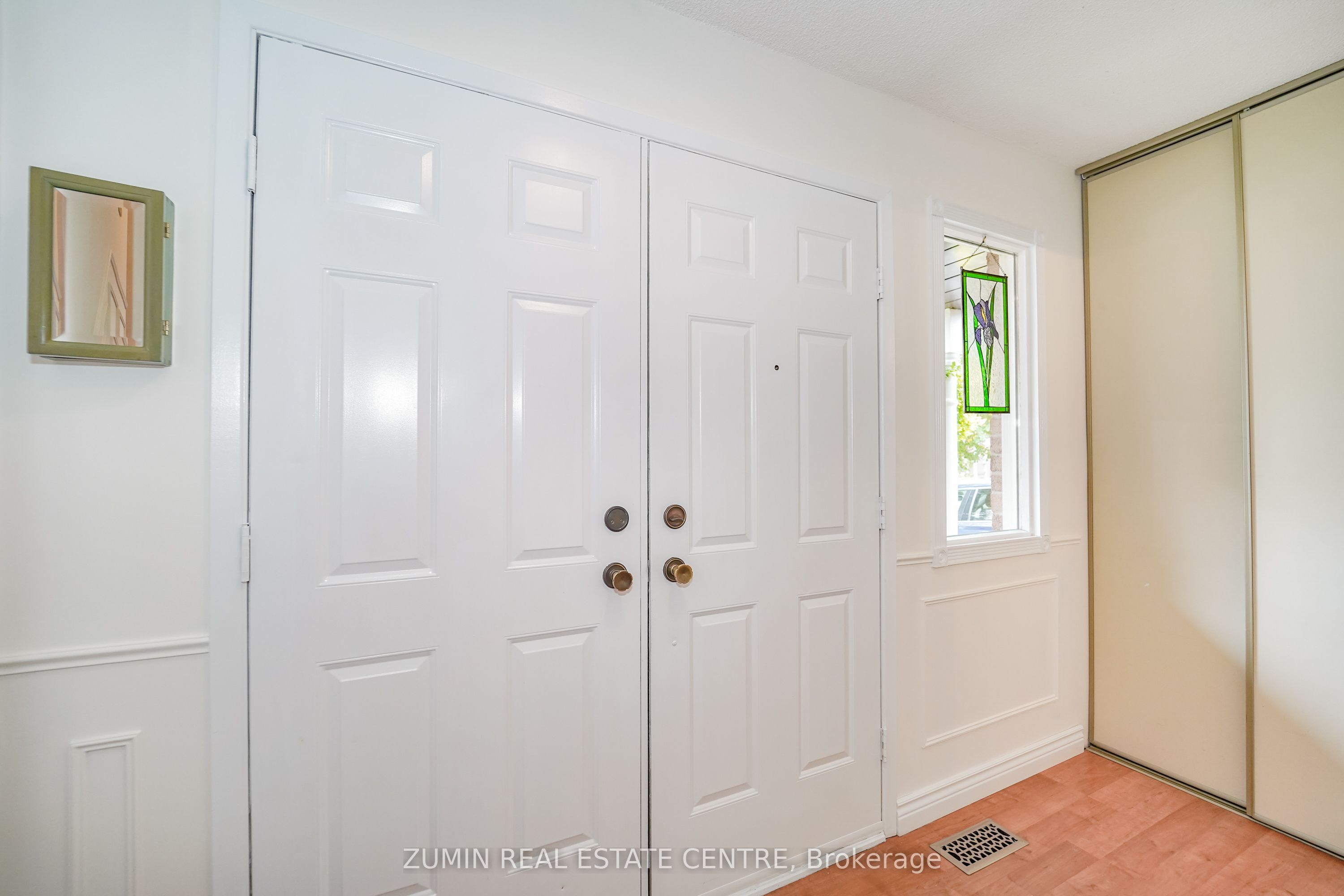 11 Whittington Court Property Photo 5