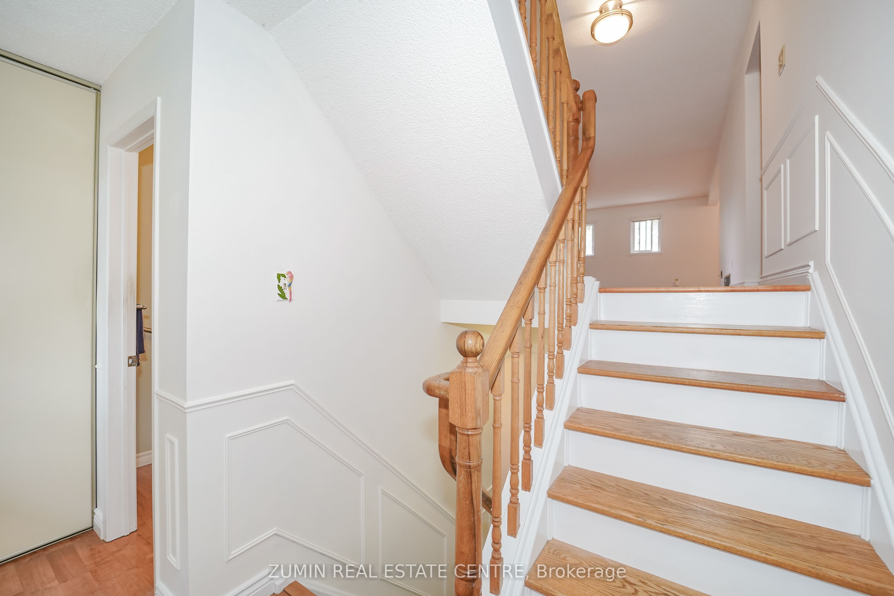 11 Whittington Court Property Photo 6