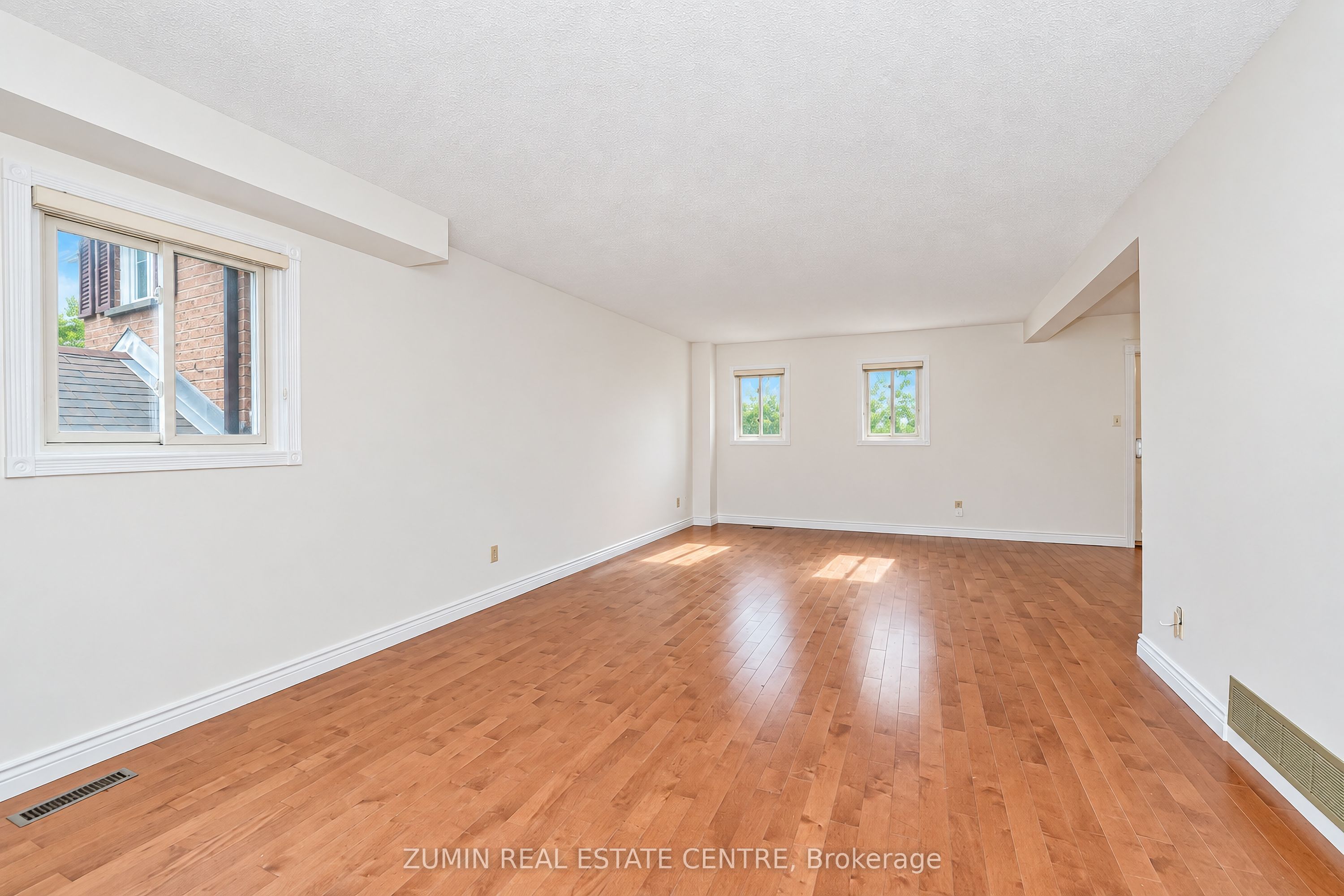11 Whittington Court Property Photo 9