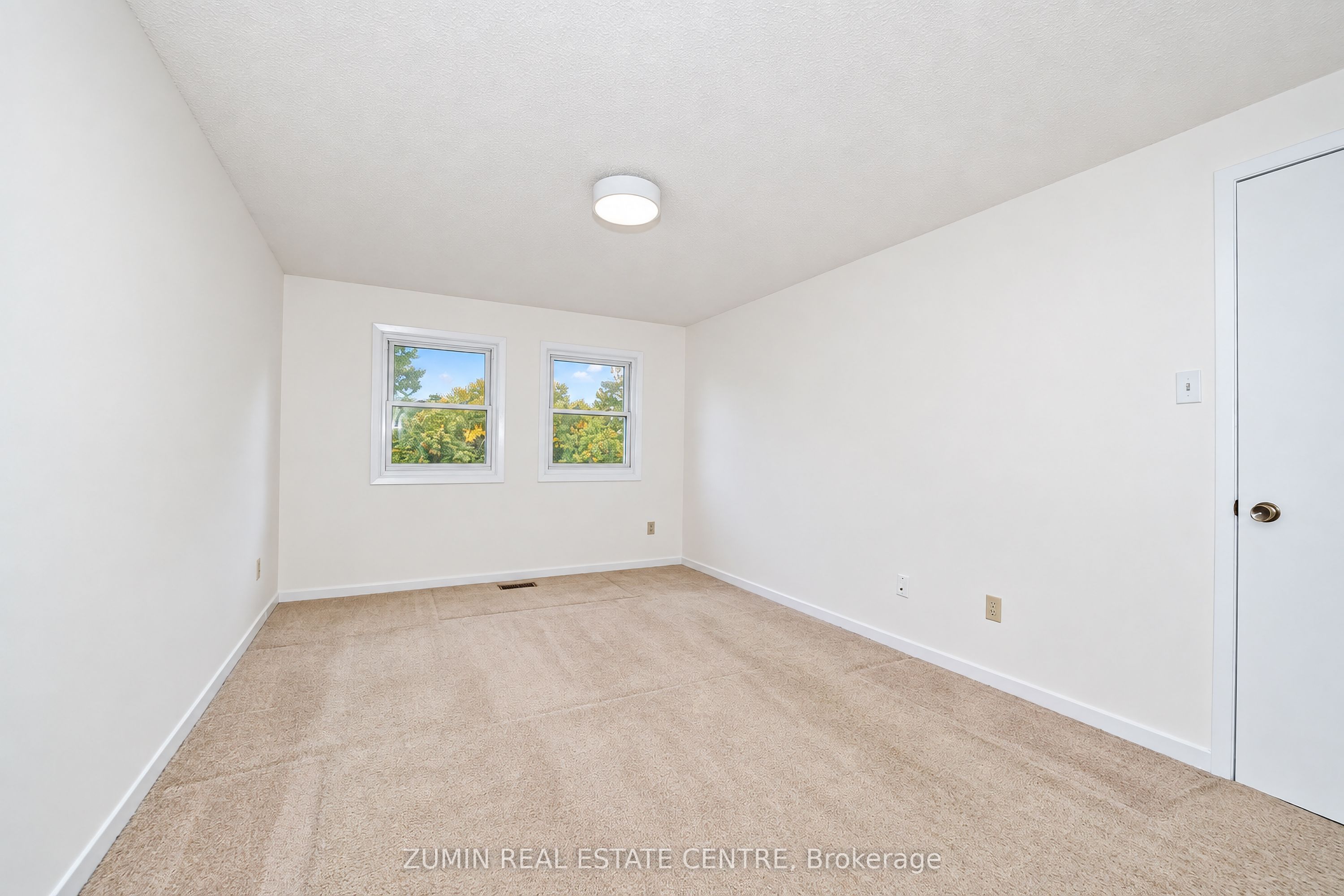 11 Whittington Court Property Photo 18