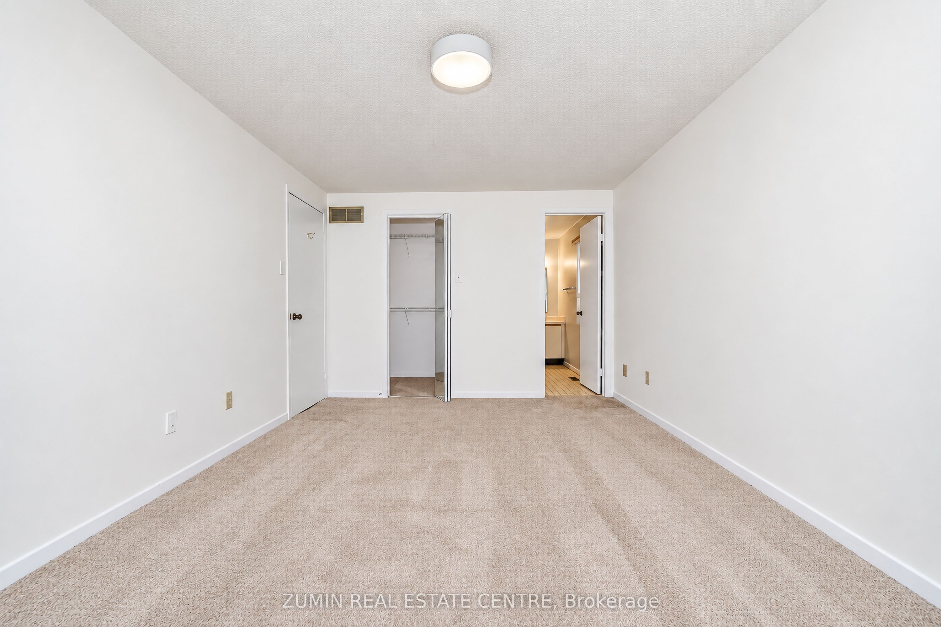 11 Whittington Court Property Photo 19