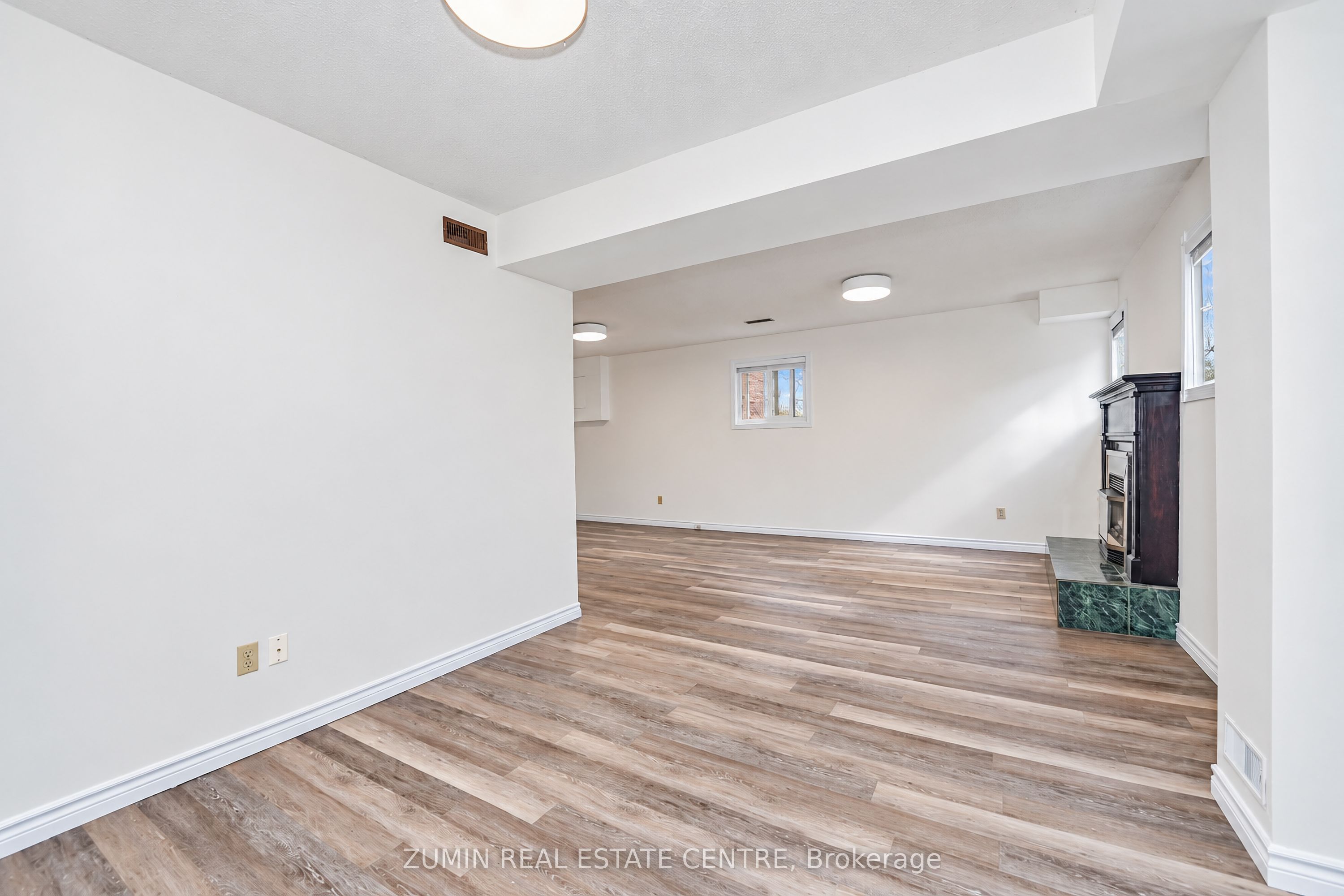 11 Whittington Court Property Photo 34