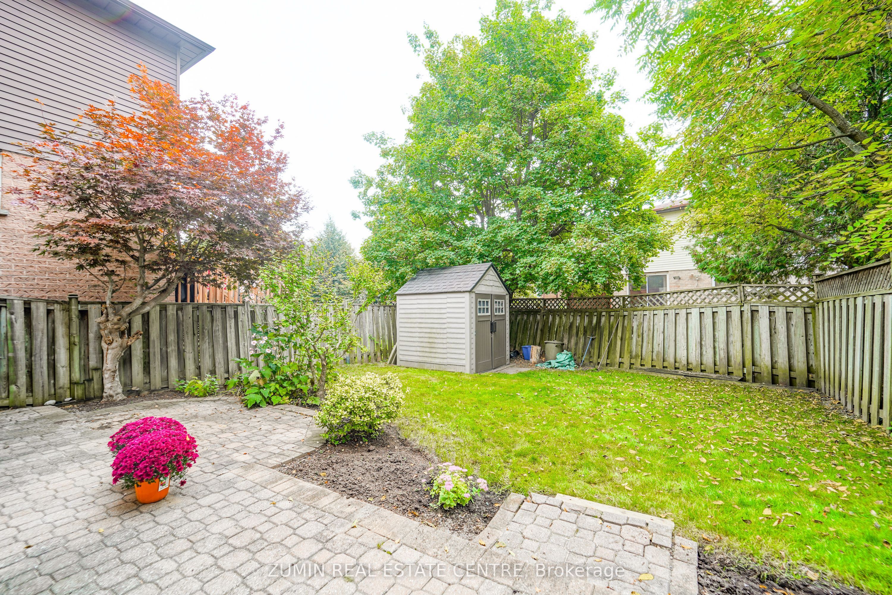 11 Whittington Court Property Photo 37