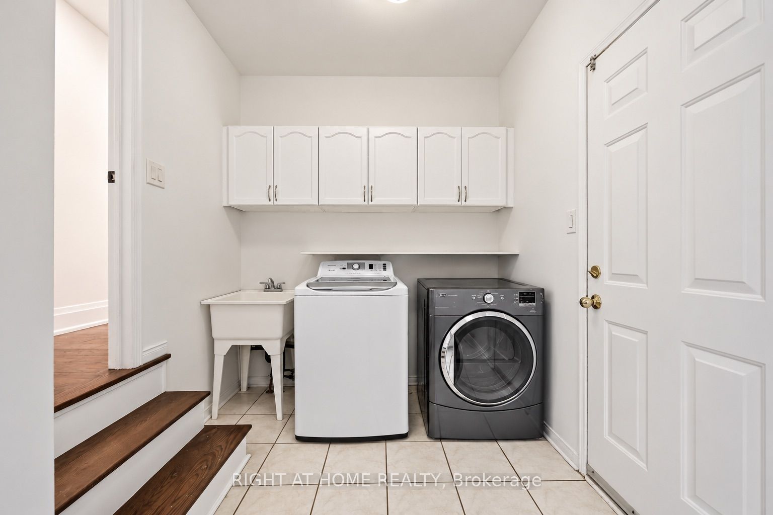 34 Dring Street Property Photo 26