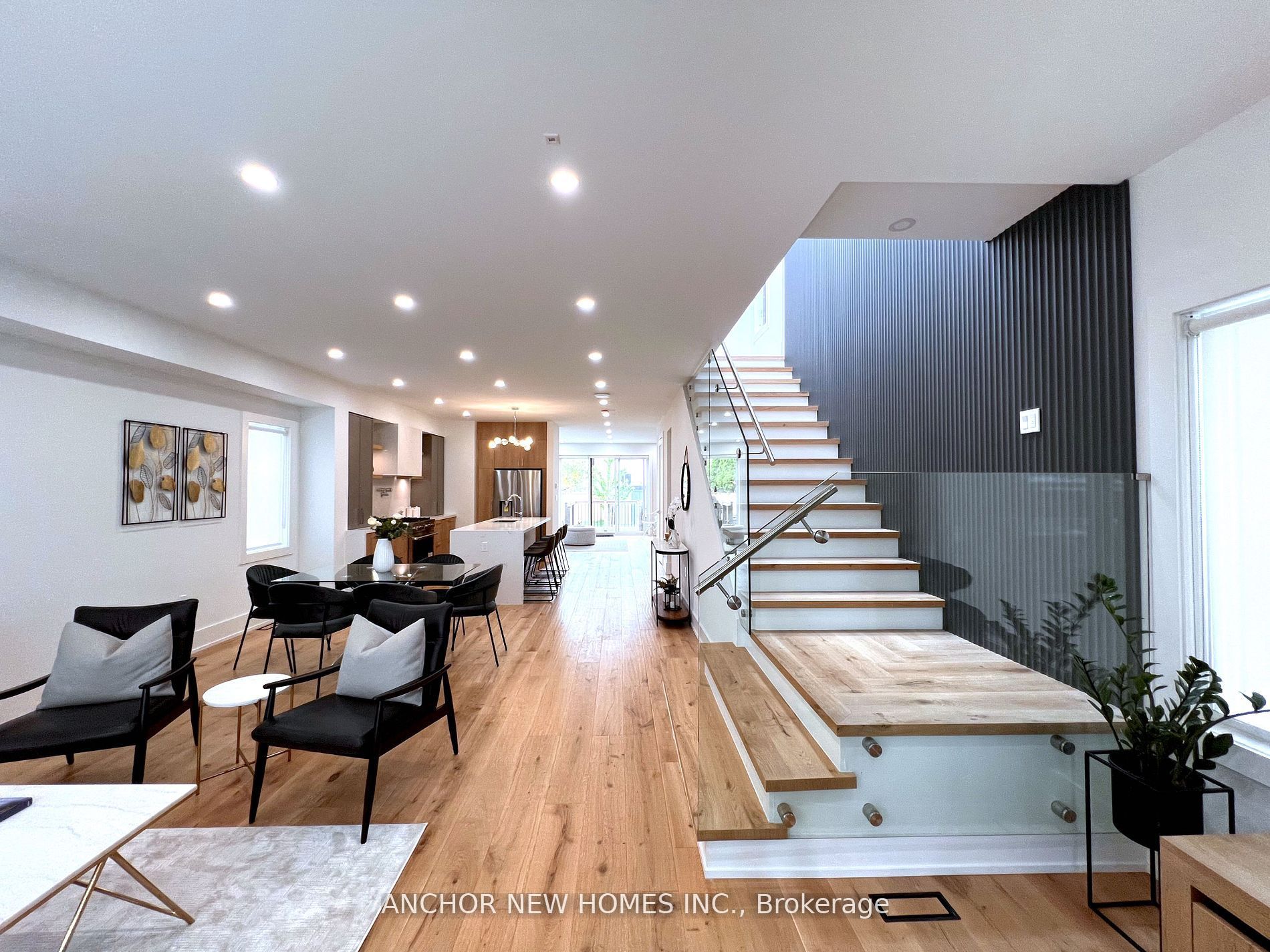 257 Chisholm Avenue Property Photo 1