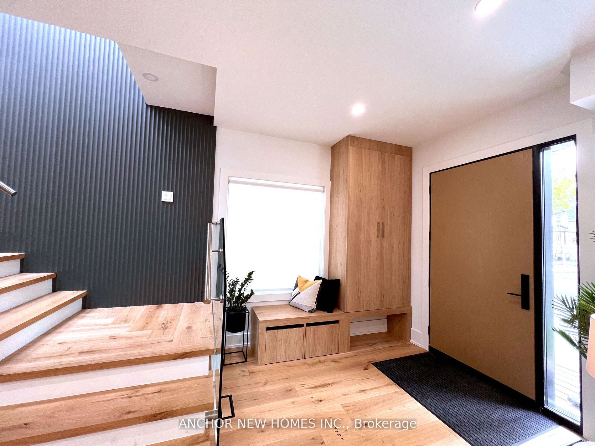 257 Chisholm Avenue Property Photo 2