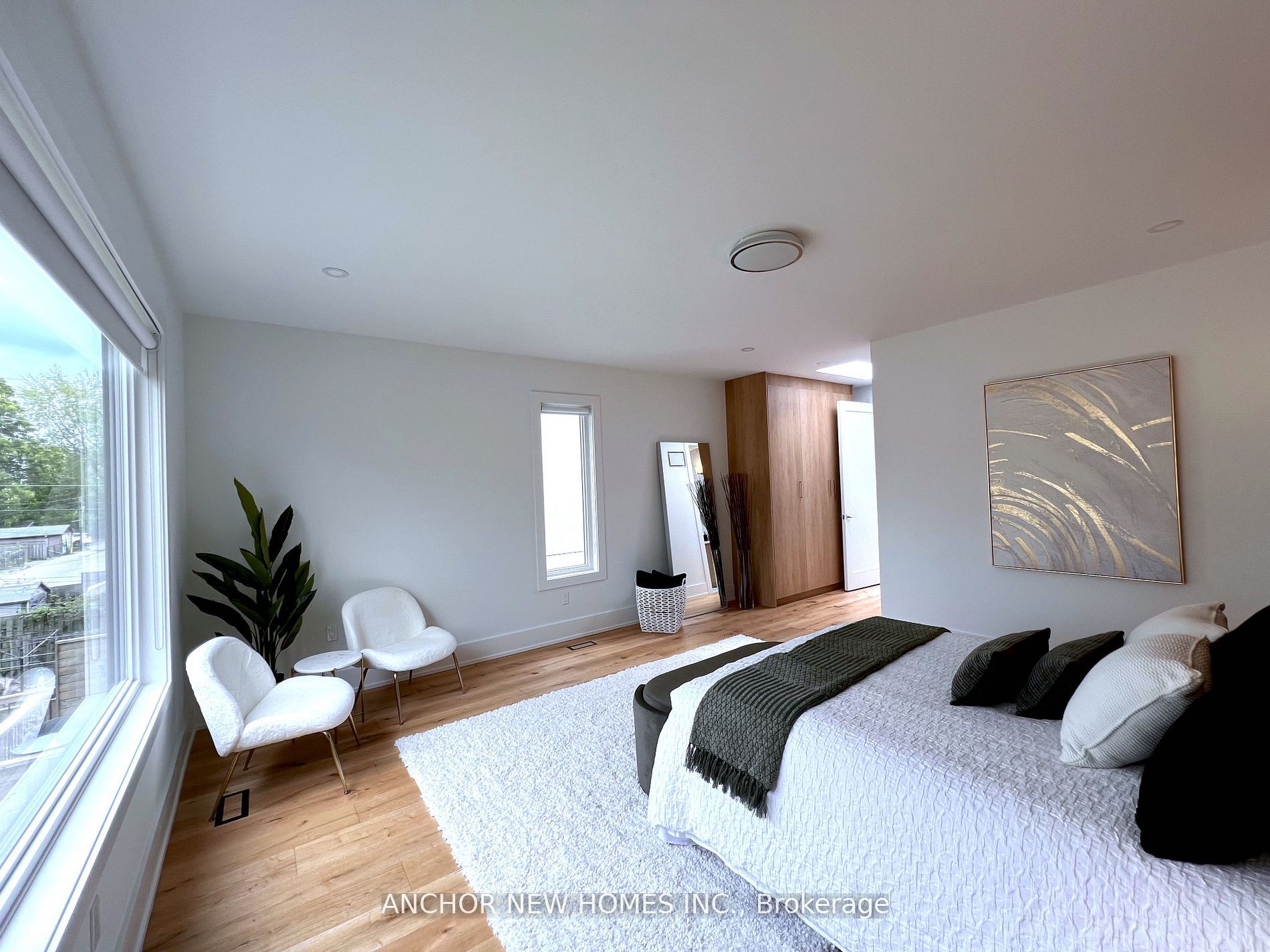 257 Chisholm Avenue Property Photo 24