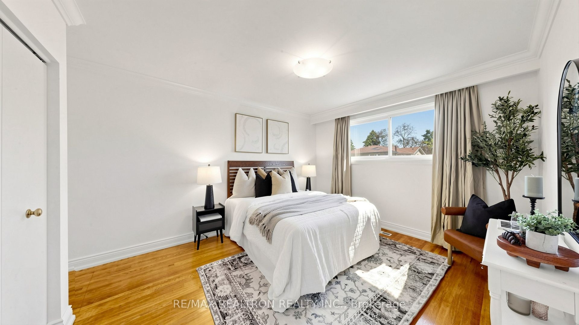 54 Dolly Varden Boulevard Property Photo 28