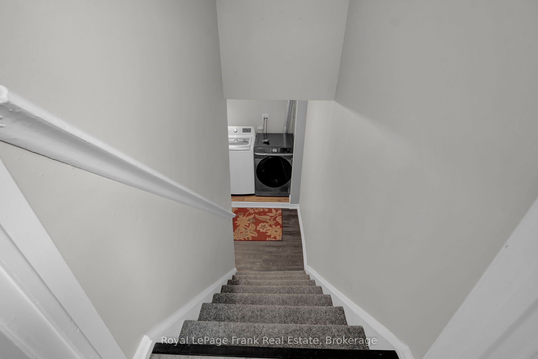 117 Lawrence Crescent Property Photo 28