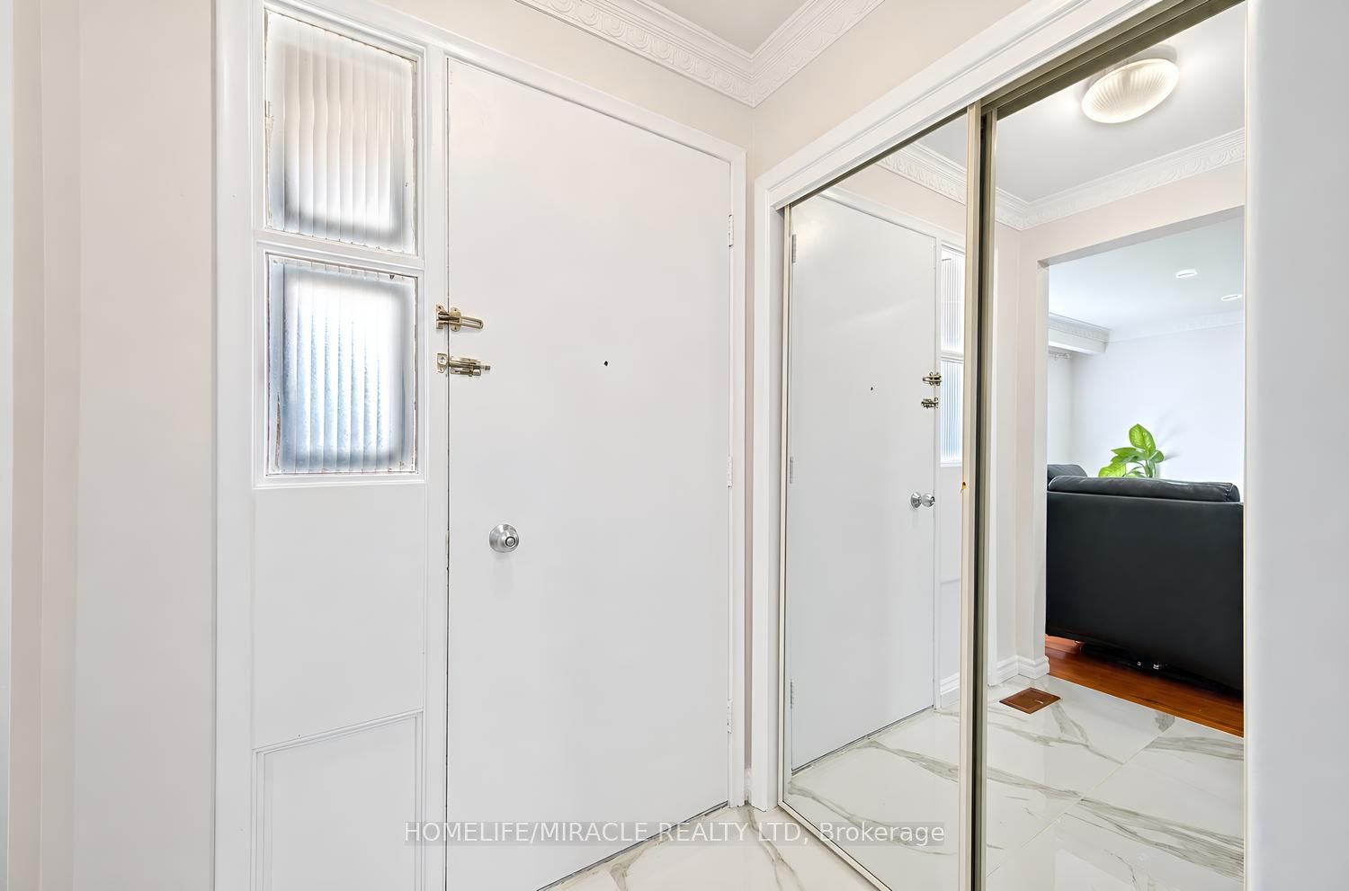 54 Sunderland Crescent Property Photo 9