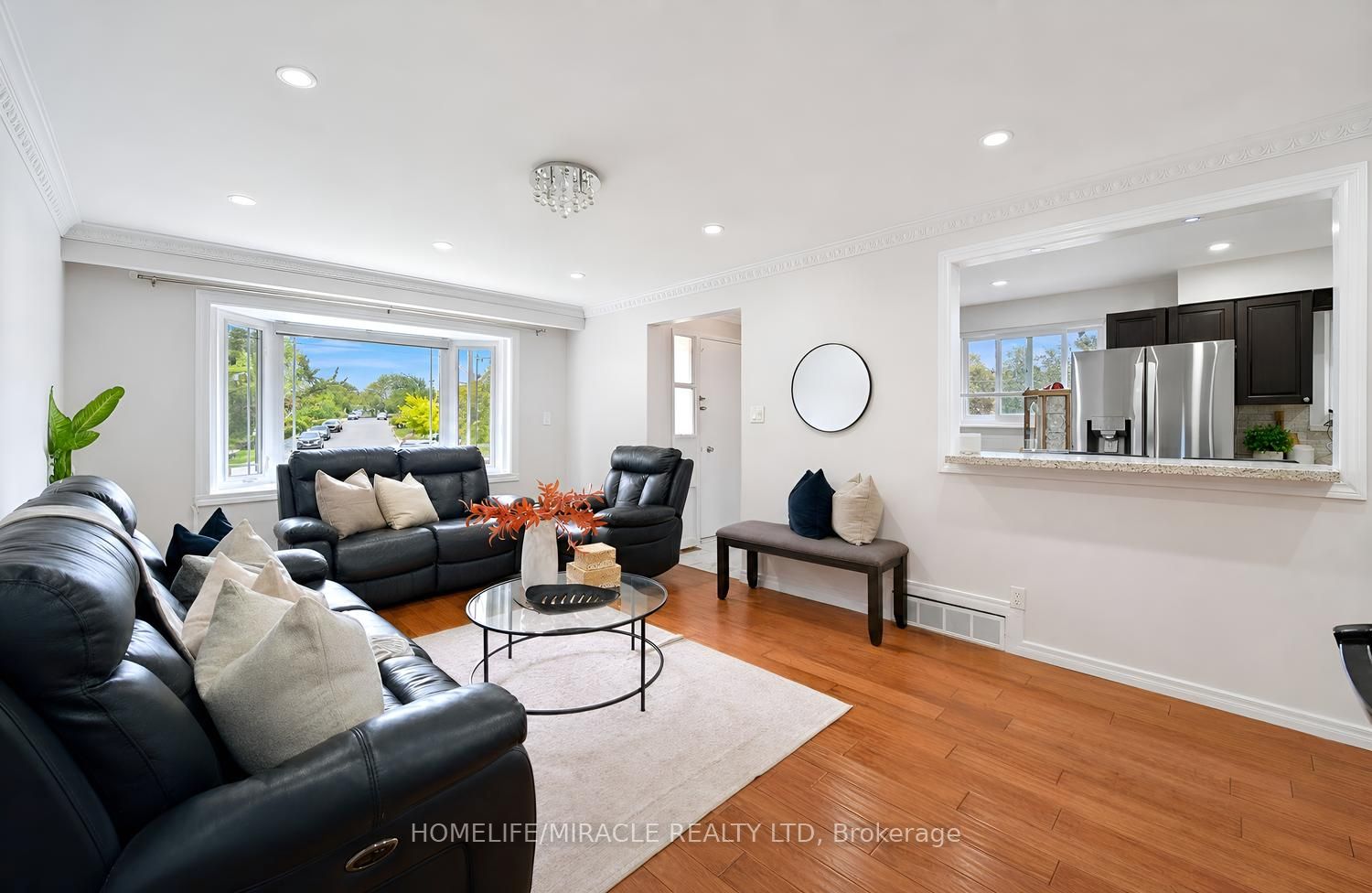 54 Sunderland Crescent Property Photo 12