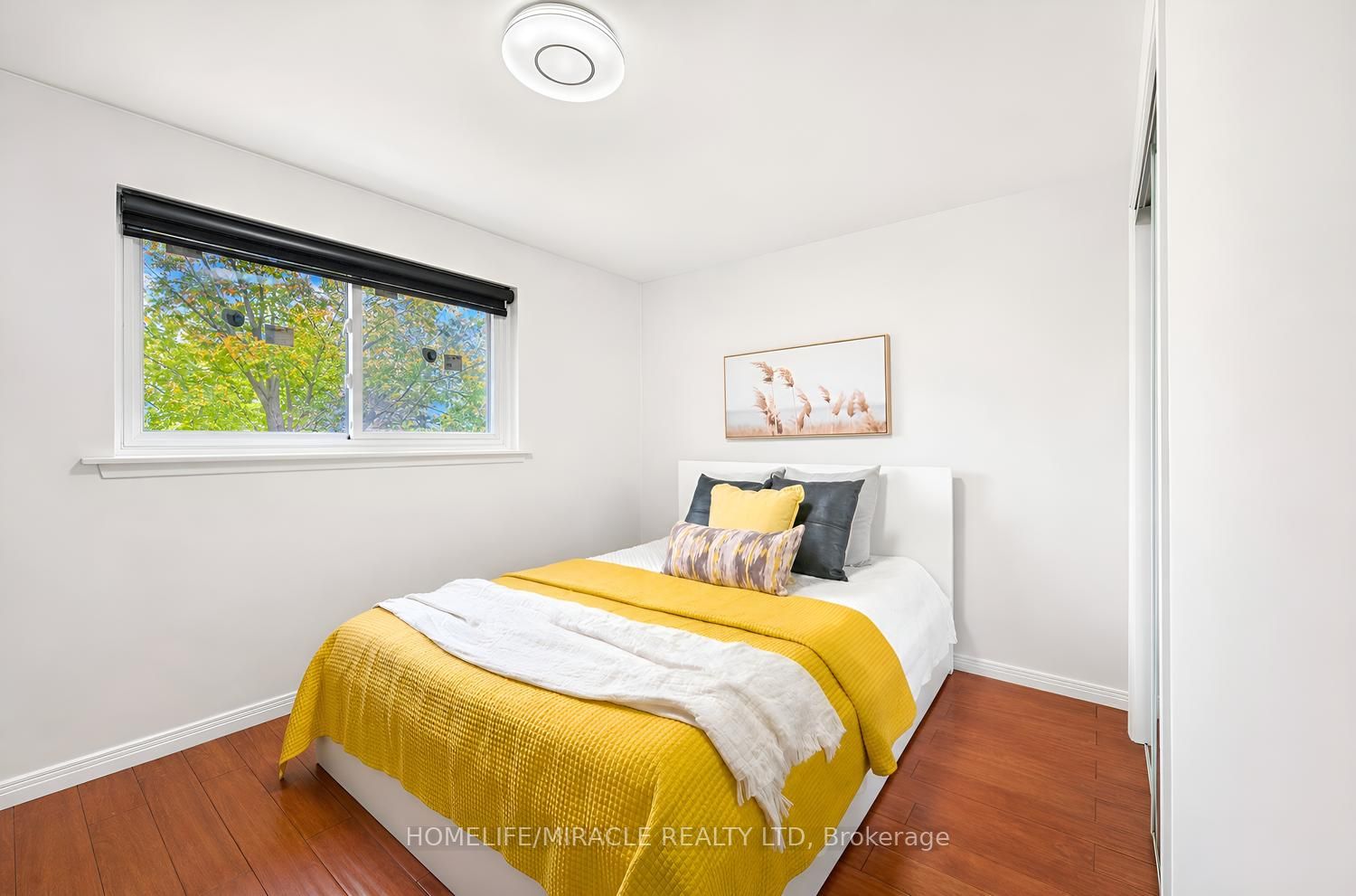 54 Sunderland Crescent Property Photo 28