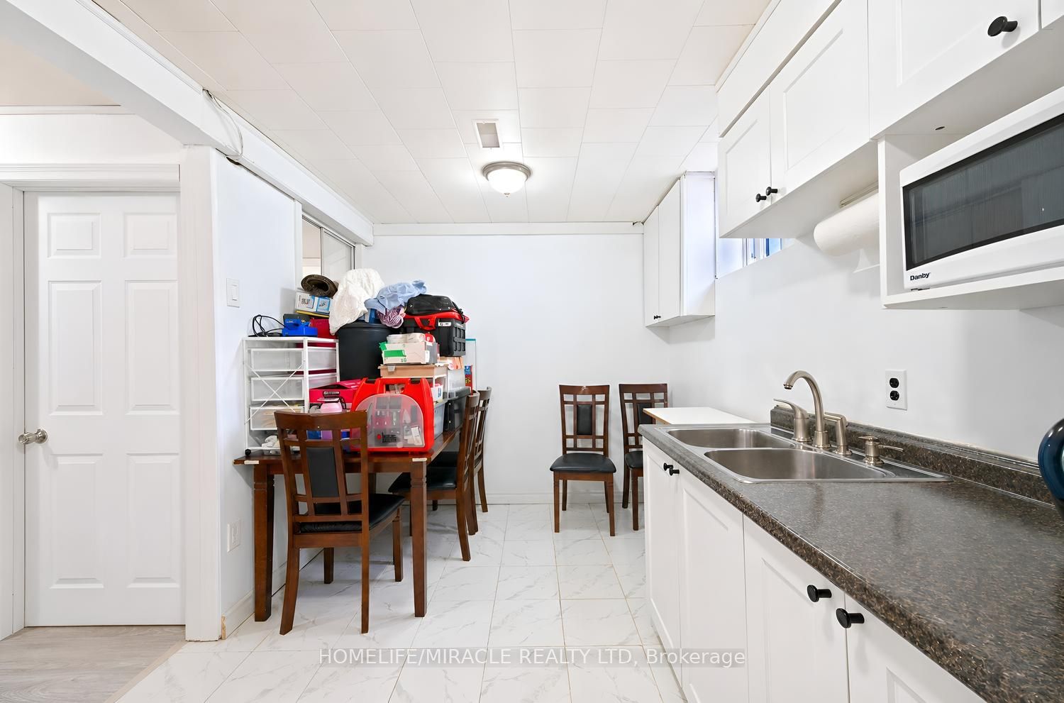 54 Sunderland Crescent Property Photo 39