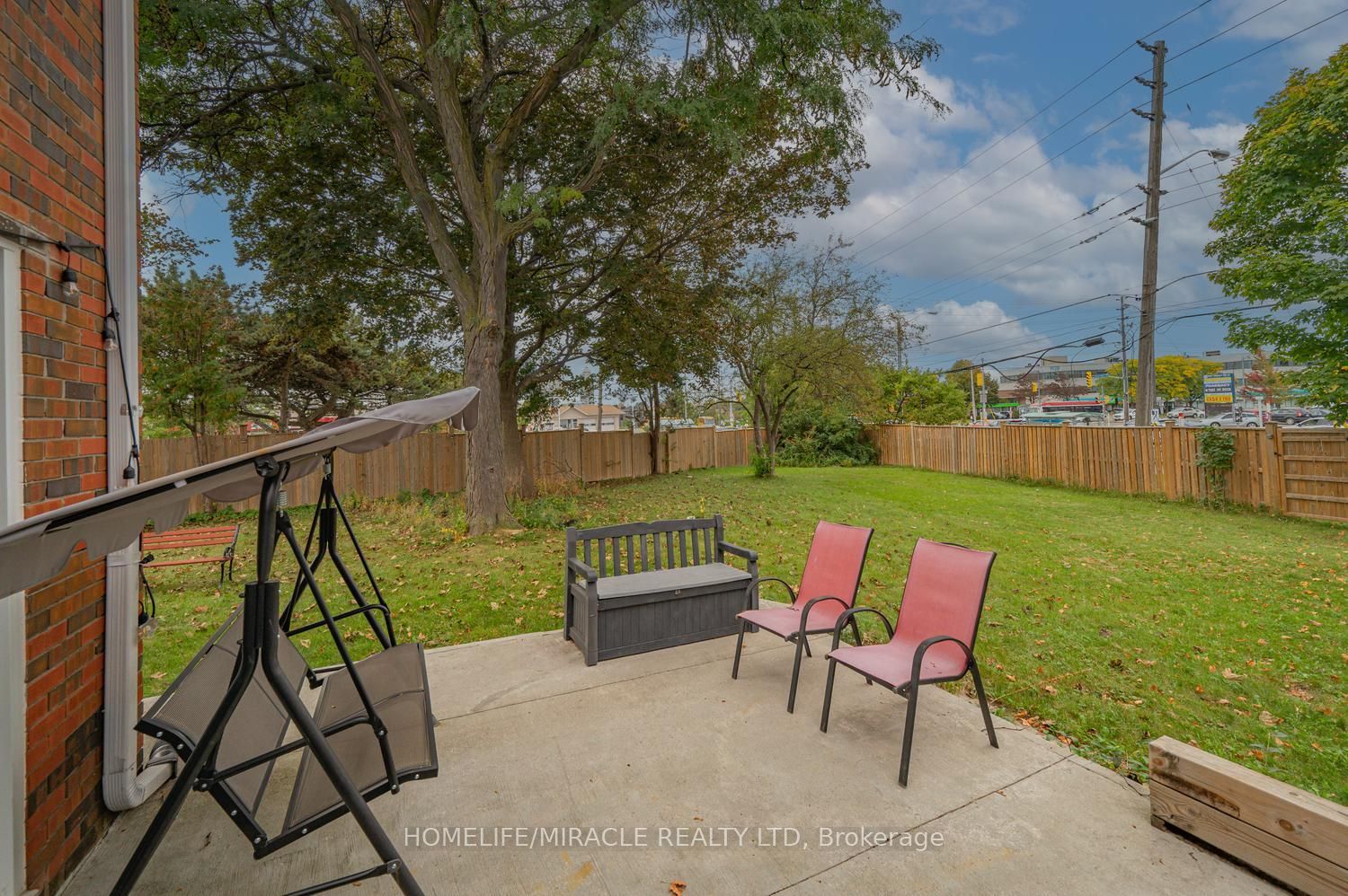 54 Sunderland Crescent Property Photo 48